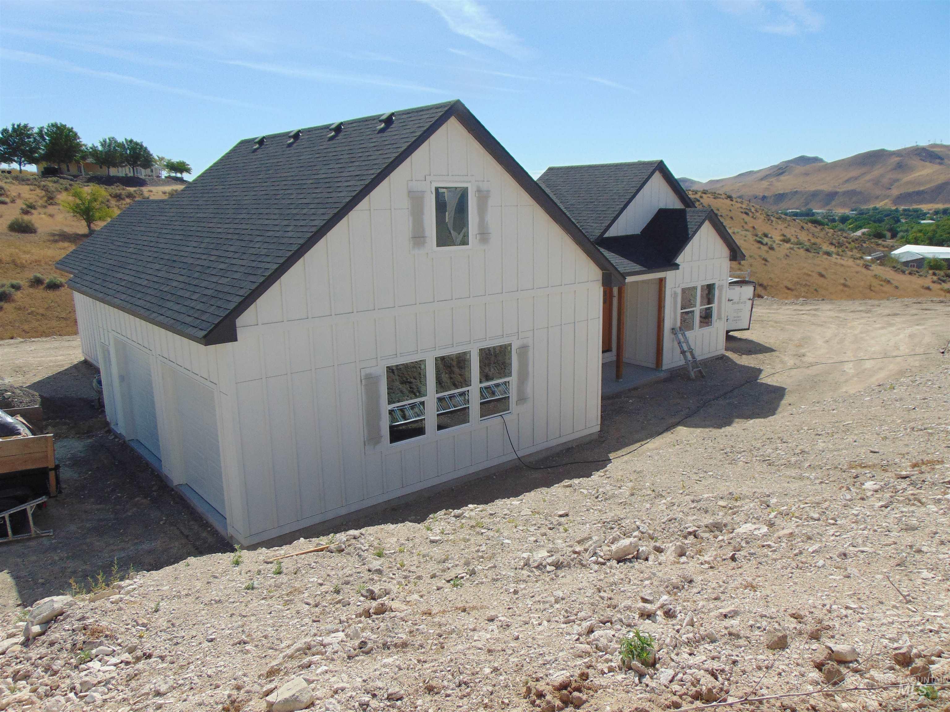 1164 Smith Dr., Vale, Oregon 97918, 4 Bedrooms, 2 Bathrooms, Residential For Sale, Price $484,440, 98992727