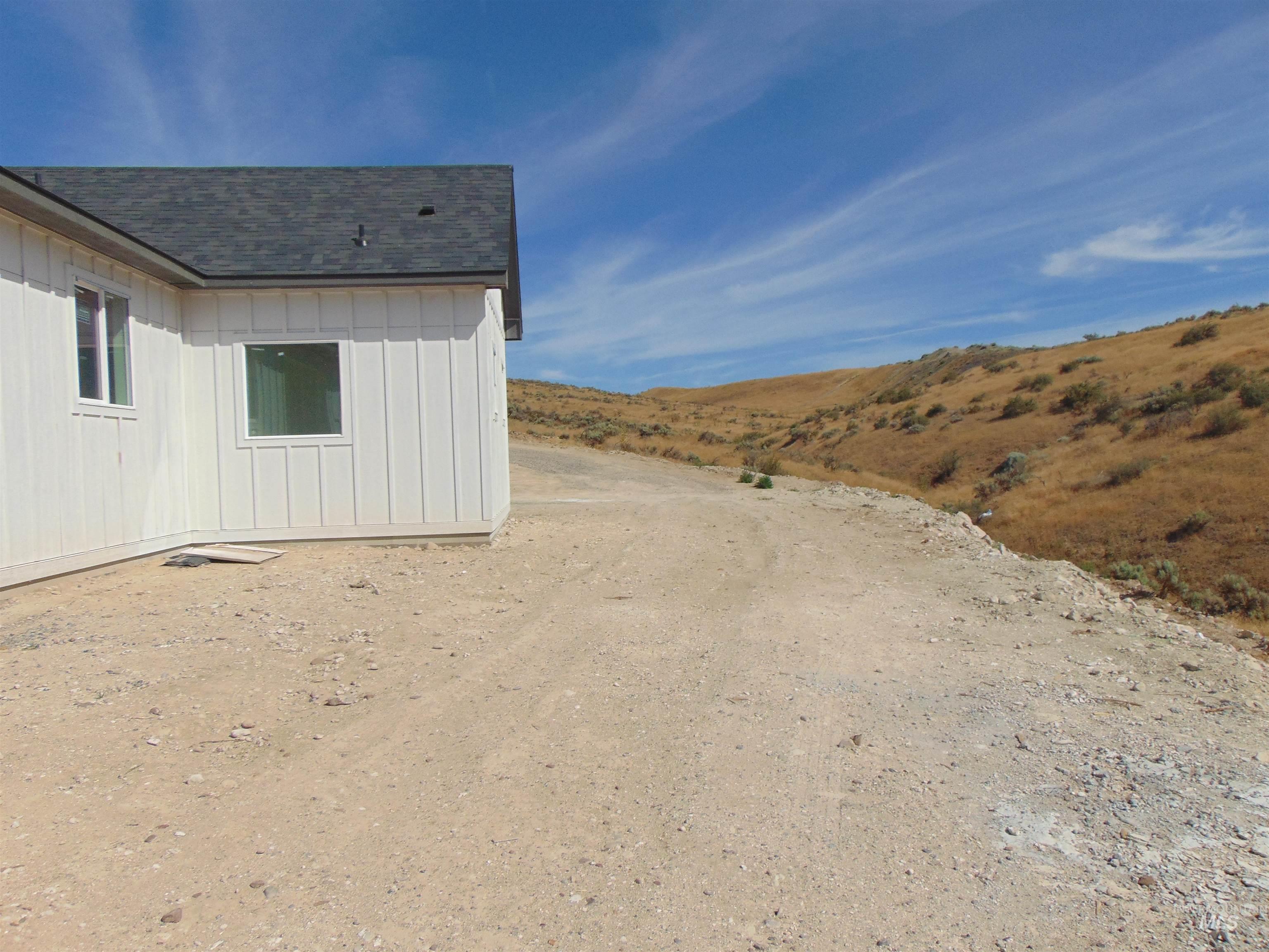 1164 Smith Dr., Vale, Oregon 97918, 4 Bedrooms, 2 Bathrooms, Residential For Sale, Price $484,440, 98992727
