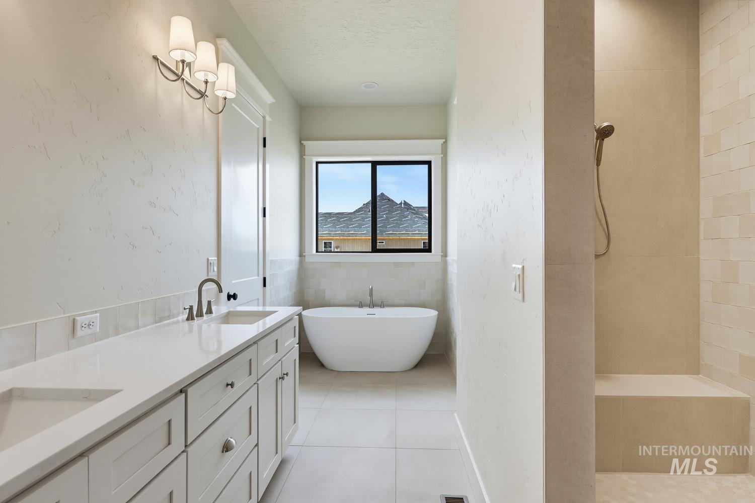 5054 Heritage DR, Marsing, Idaho 83639, 3 Bedrooms, 2 Bathrooms, Residential For Sale, Price $875,000,MLS 98992728