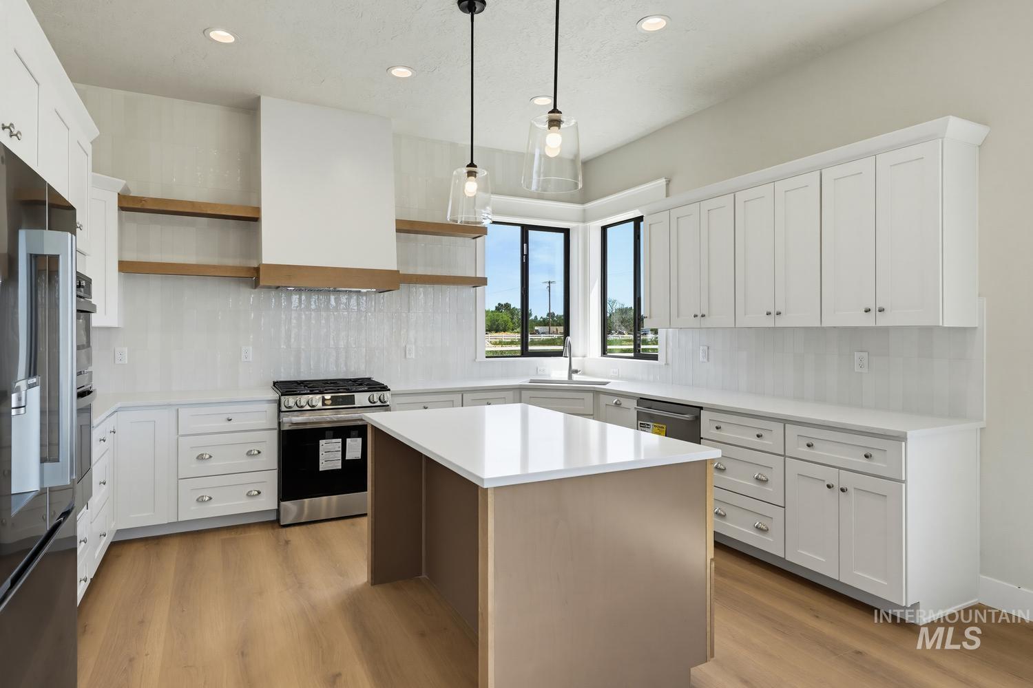 5054 Heritage DR, Marsing, Idaho 83639, 3 Bedrooms, 2 Bathrooms, Residential For Sale, Price $875,000,MLS 98992728