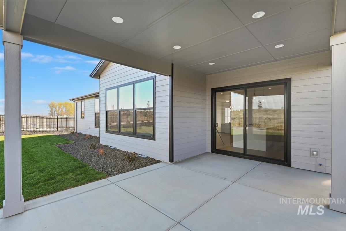 6513 W Danes Dr., Eagle, Idaho 83616, 4 Bedrooms, 3.5 Bathrooms, Residential For Sale, Price $944,800,MLS 98992729