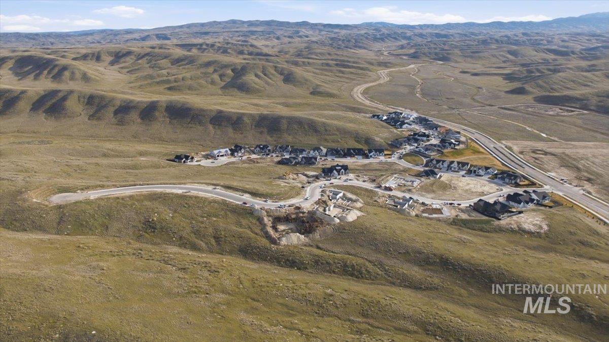 6360 W Largo Dr, Eagle, Idaho 83616, 5 Bedrooms, 2.5 Bathrooms, Residential For Sale, Price $819,800,MLS 98992730