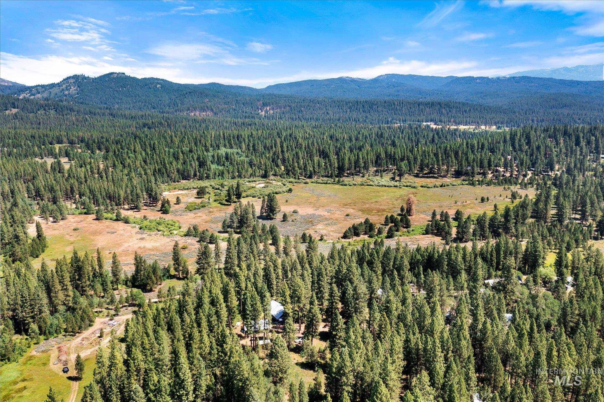 26 Doaka Ct, Idaho City, Idaho 83631, 2 Bedrooms, 2 Bathrooms, Residential For Sale, Price $475,000,MLS 98992734