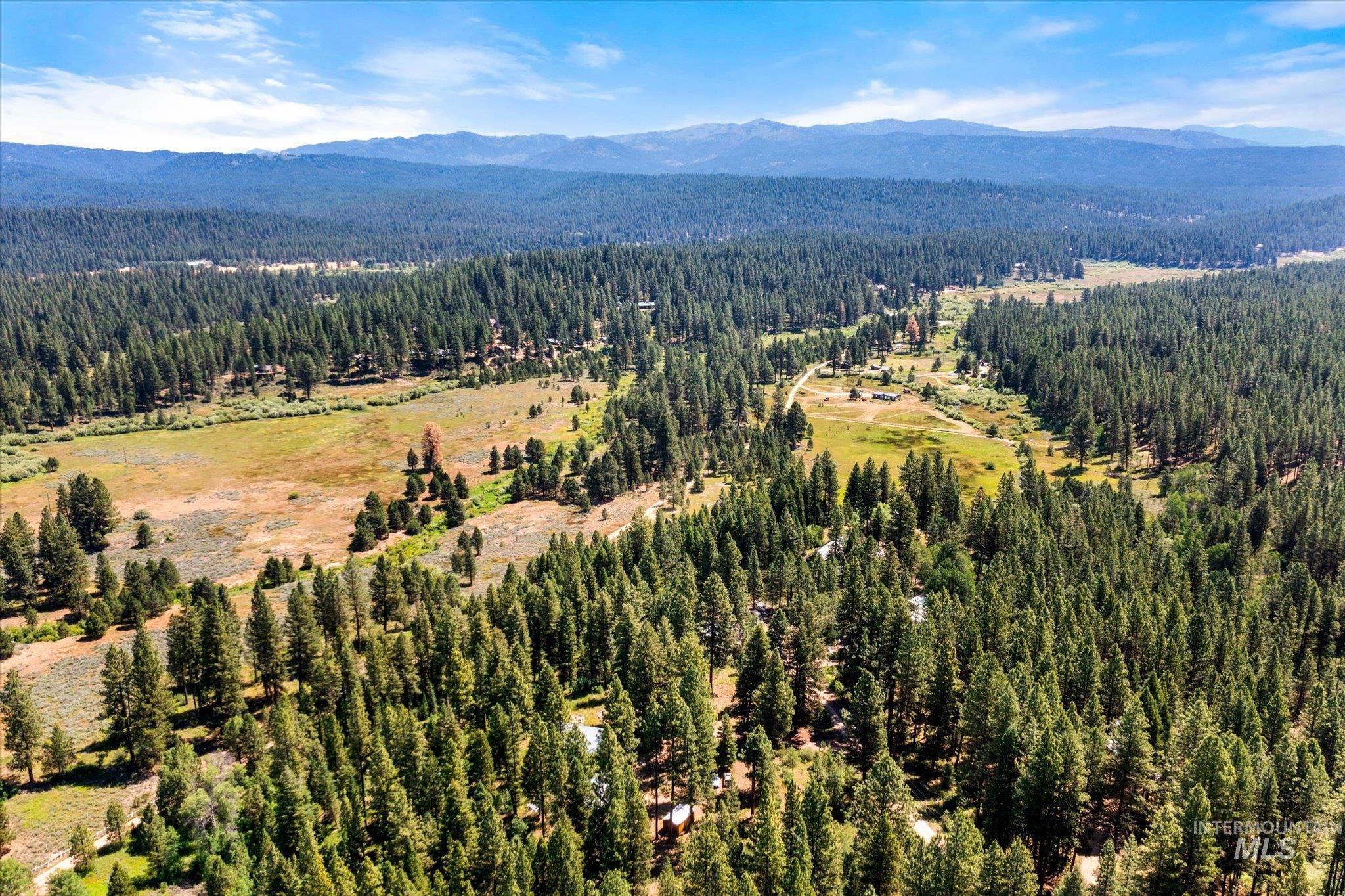 26 Doaka Ct, Idaho City, Idaho 83631, 2 Bedrooms, 2 Bathrooms, Residential For Sale, Price $475,000,MLS 98992734