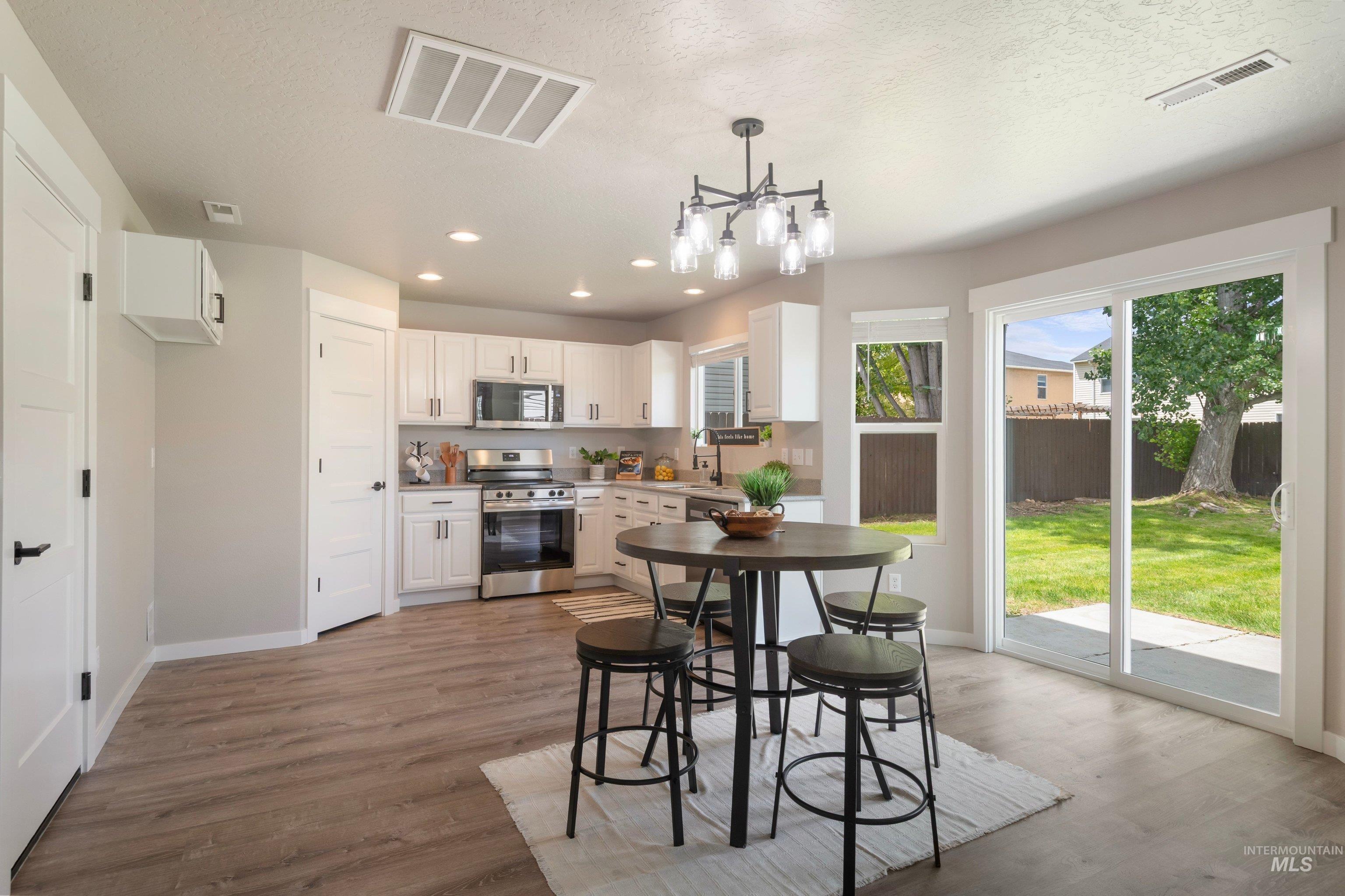16759 Abram Ave, Caldwell, Idaho 83607, 3 Bedrooms, 2.5 Bathrooms, Residential For Sale, Price $375,000,MLS 98992736
