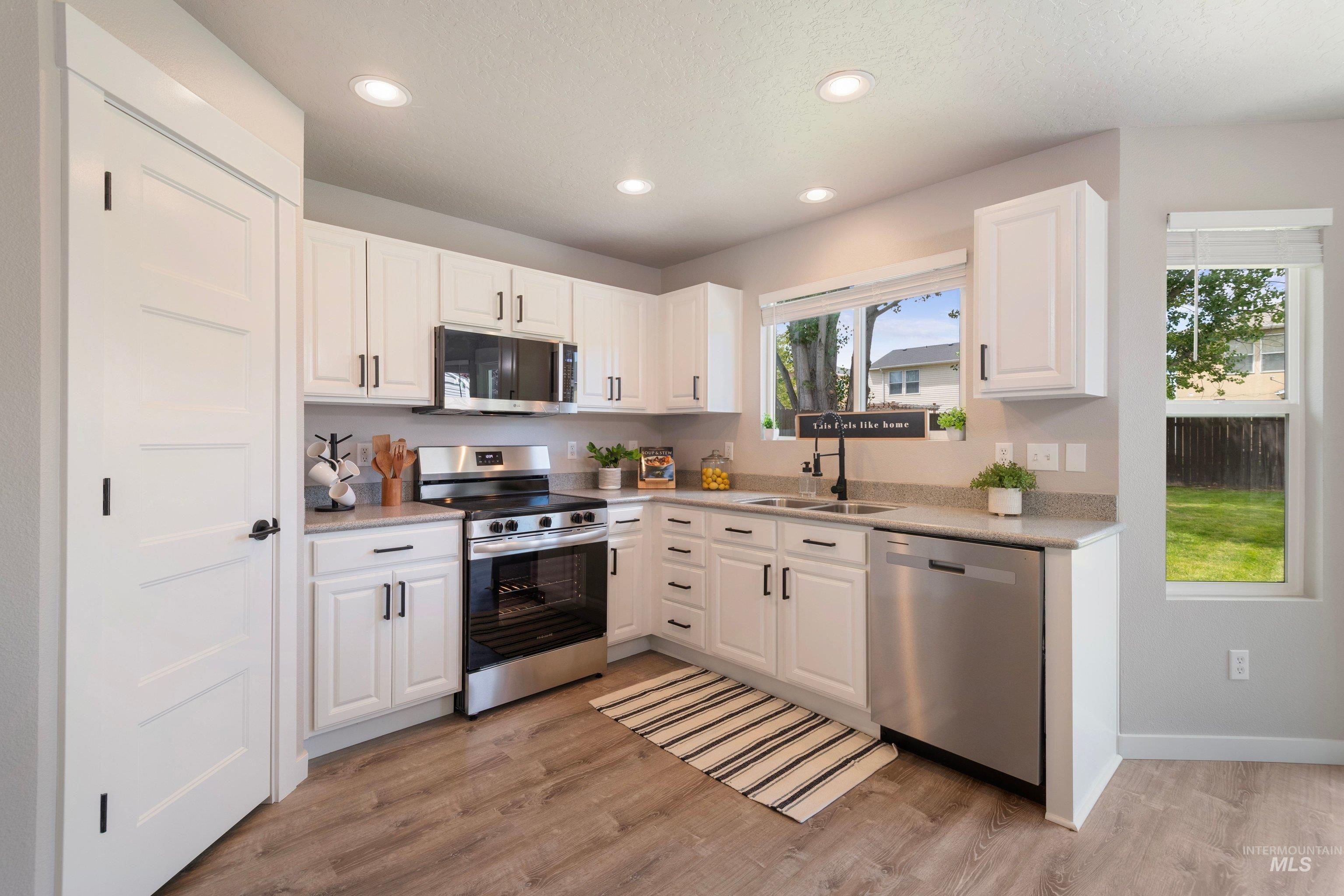 16759 Abram Ave, Caldwell, Idaho 83607, 3 Bedrooms, 2.5 Bathrooms, Residential For Sale, Price $375,000,MLS 98992736