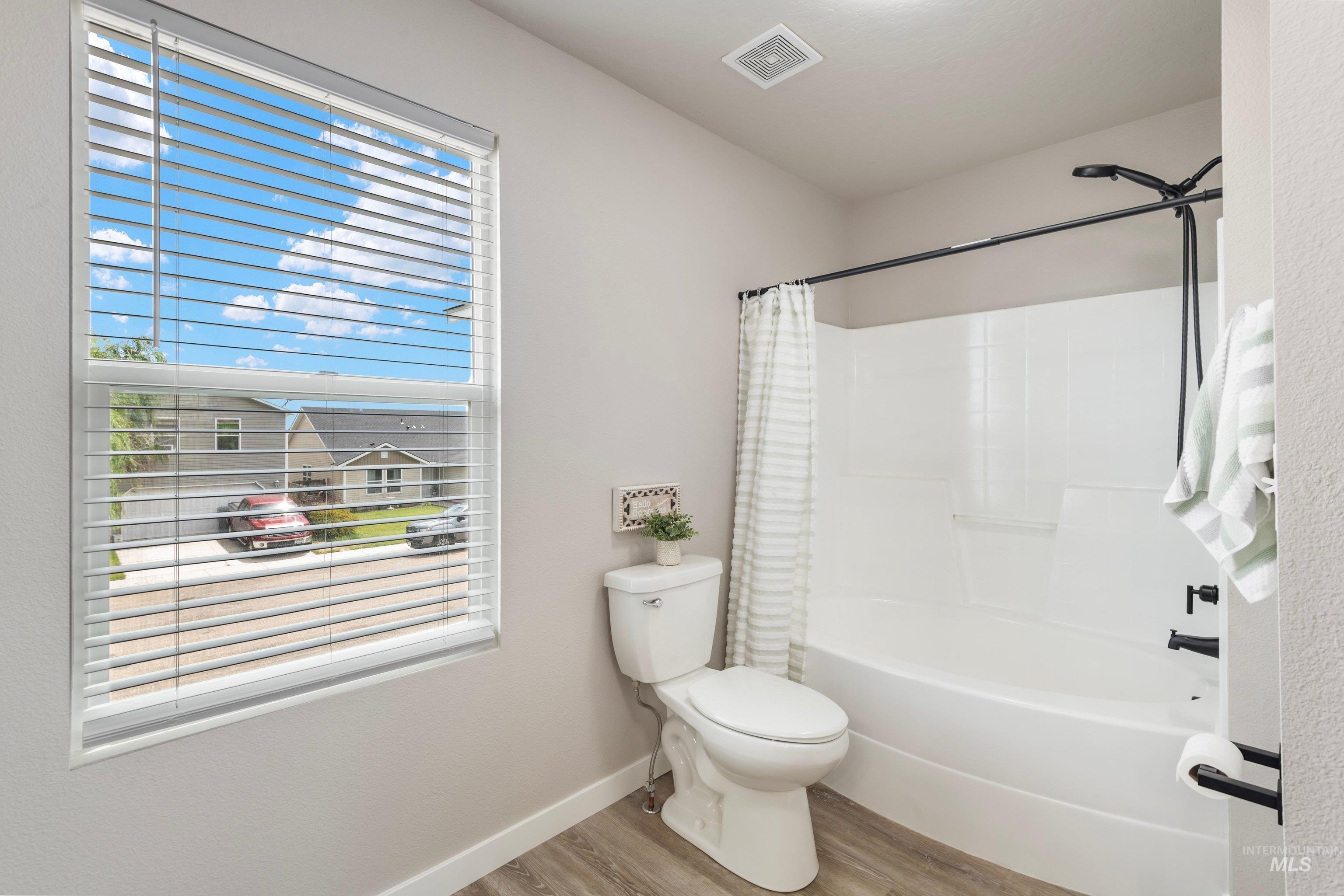 16759 Abram Ave, Caldwell, Idaho 83607, 3 Bedrooms, 2.5 Bathrooms, Residential For Sale, Price $375,000,MLS 98992736