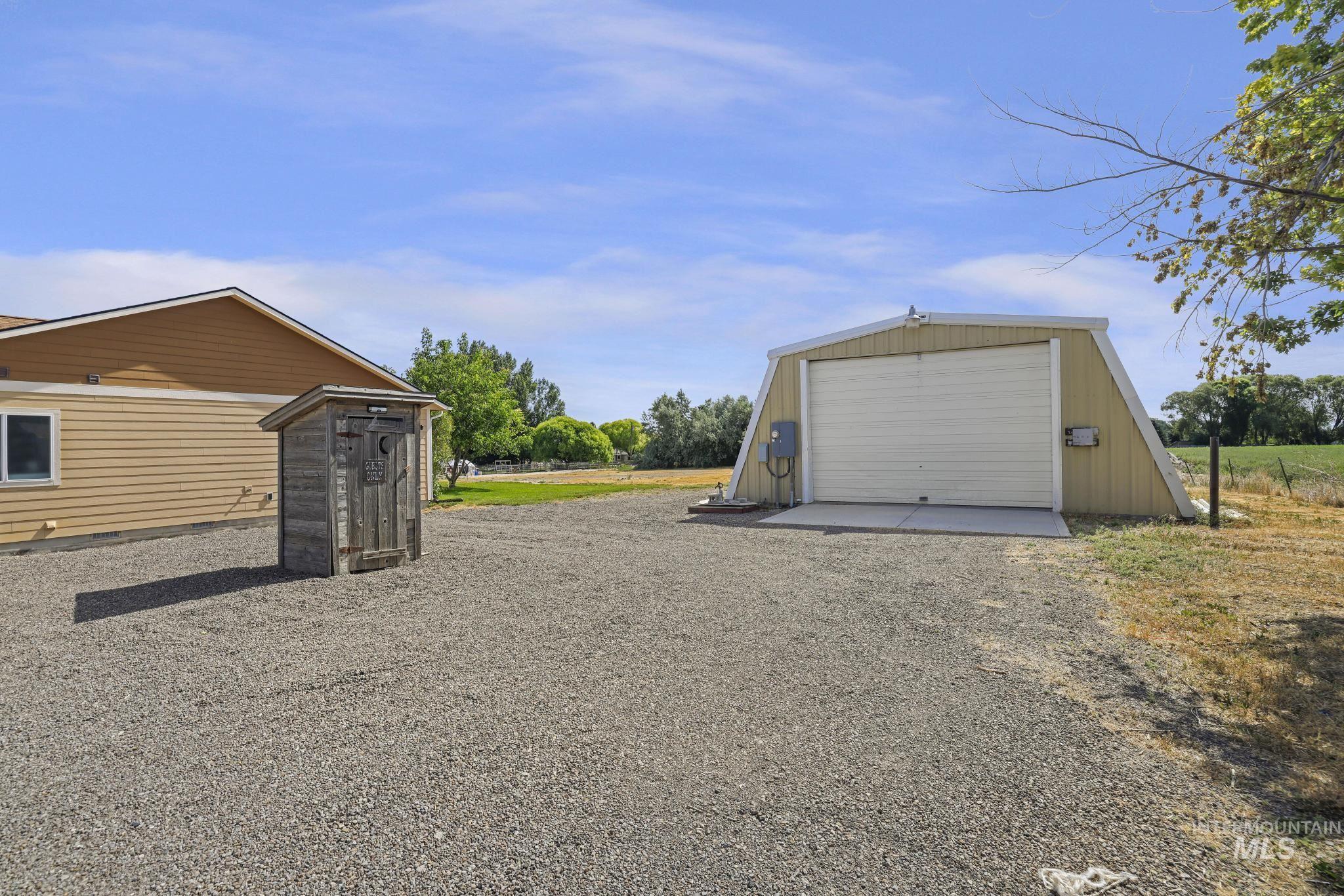 3388 N 3065 E, Twin Falls, Idaho 83301, 3 Bedrooms, 2 Bathrooms, Residential For Sale, Price $550,000,MLS 98992737