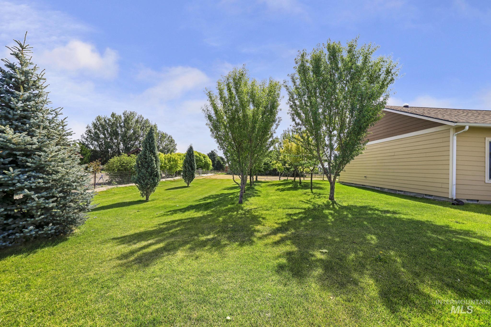 3388 N 3065 E, Twin Falls, Idaho 83301, 3 Bedrooms, 2 Bathrooms, Residential For Sale, Price $550,000,MLS 98992737