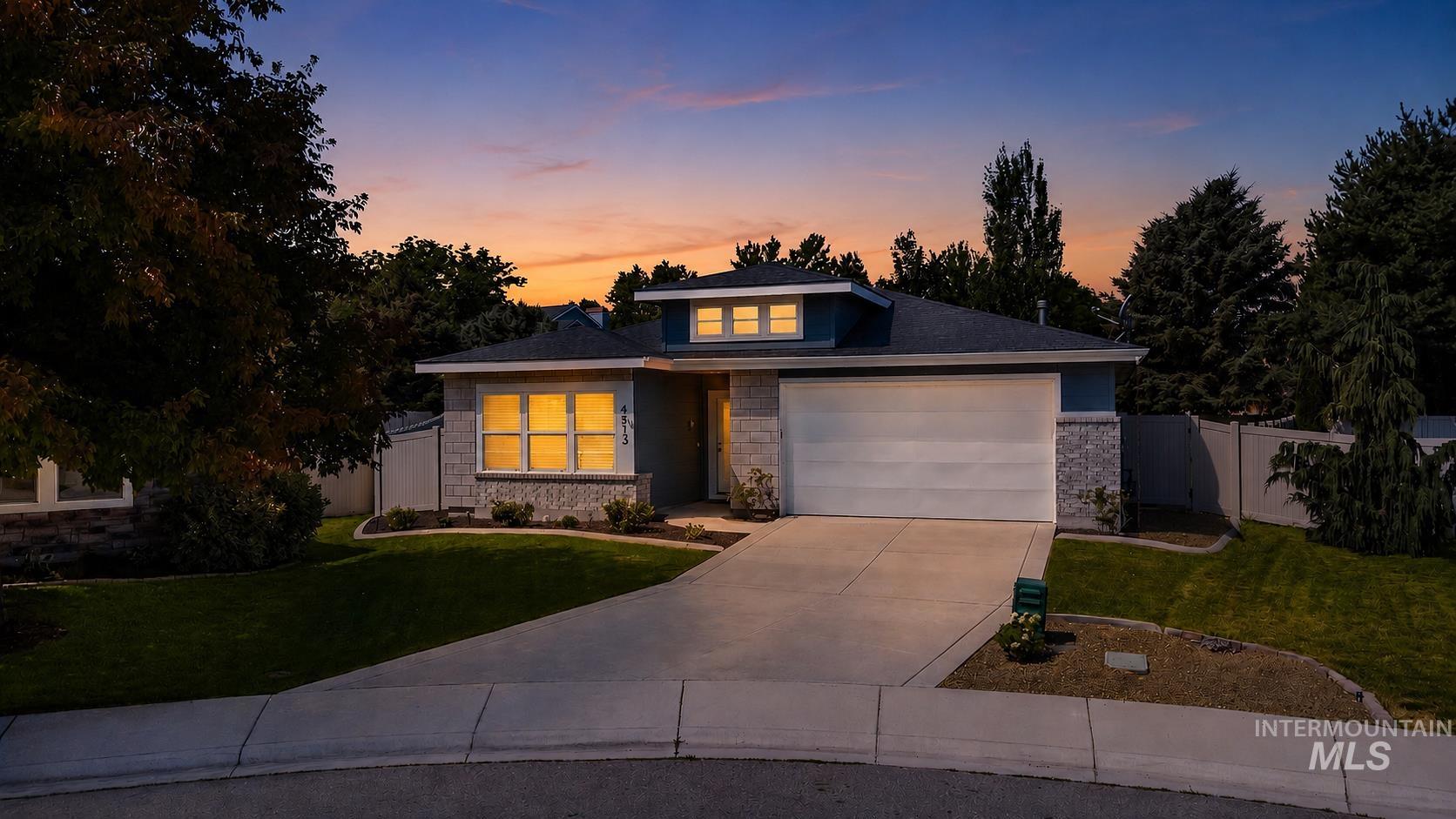 4513 S Dazzle Ave, Meridian, Idaho 83642, 3 Bedrooms, 2 Bathrooms, Residential For Sale, Price $515,000,MLS 98992738