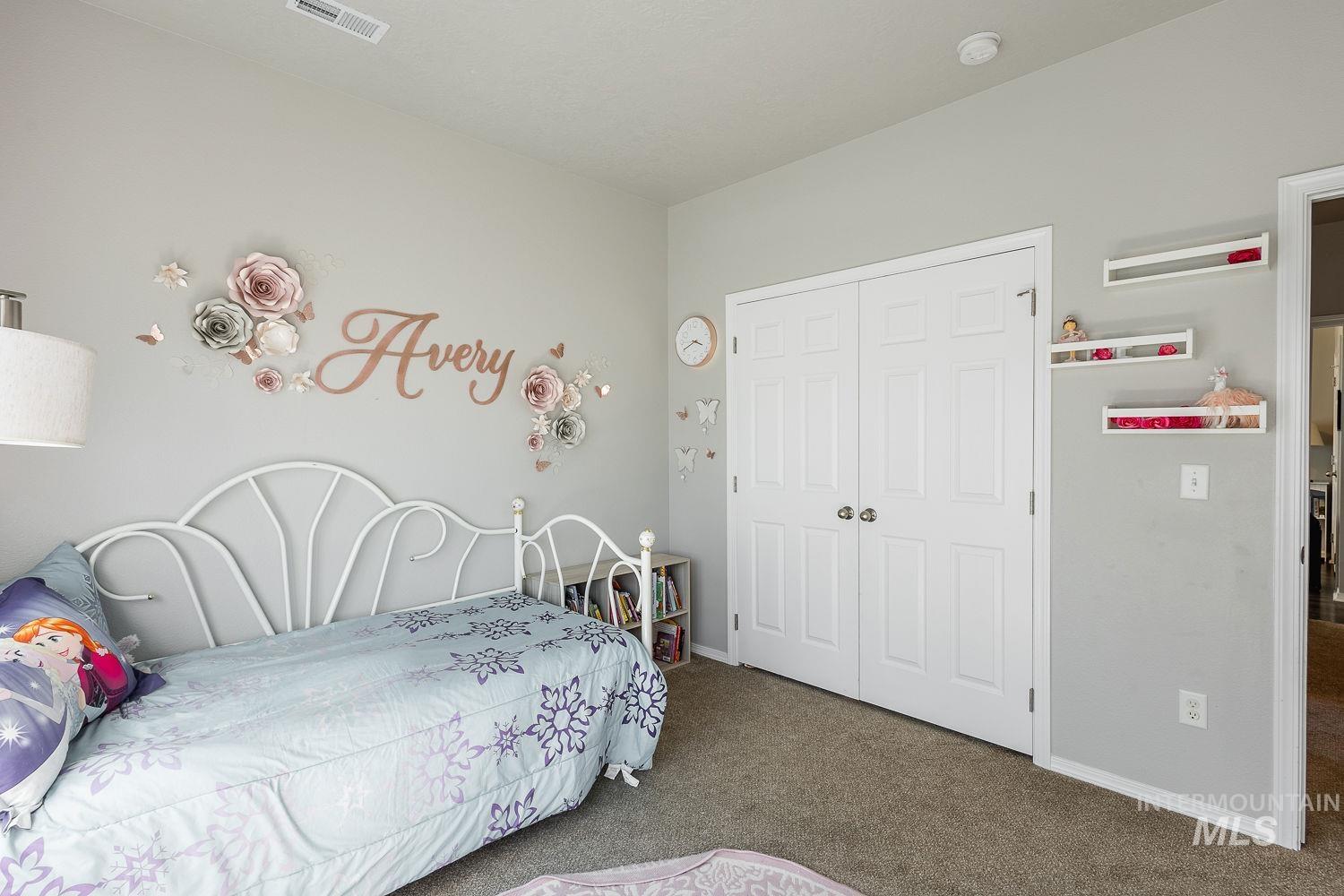 4513 S Dazzle Ave, Meridian, Idaho 83462, 3 Bedrooms, 2 Bathrooms, Residential For Sale, Price $520,000,MLS 98992738