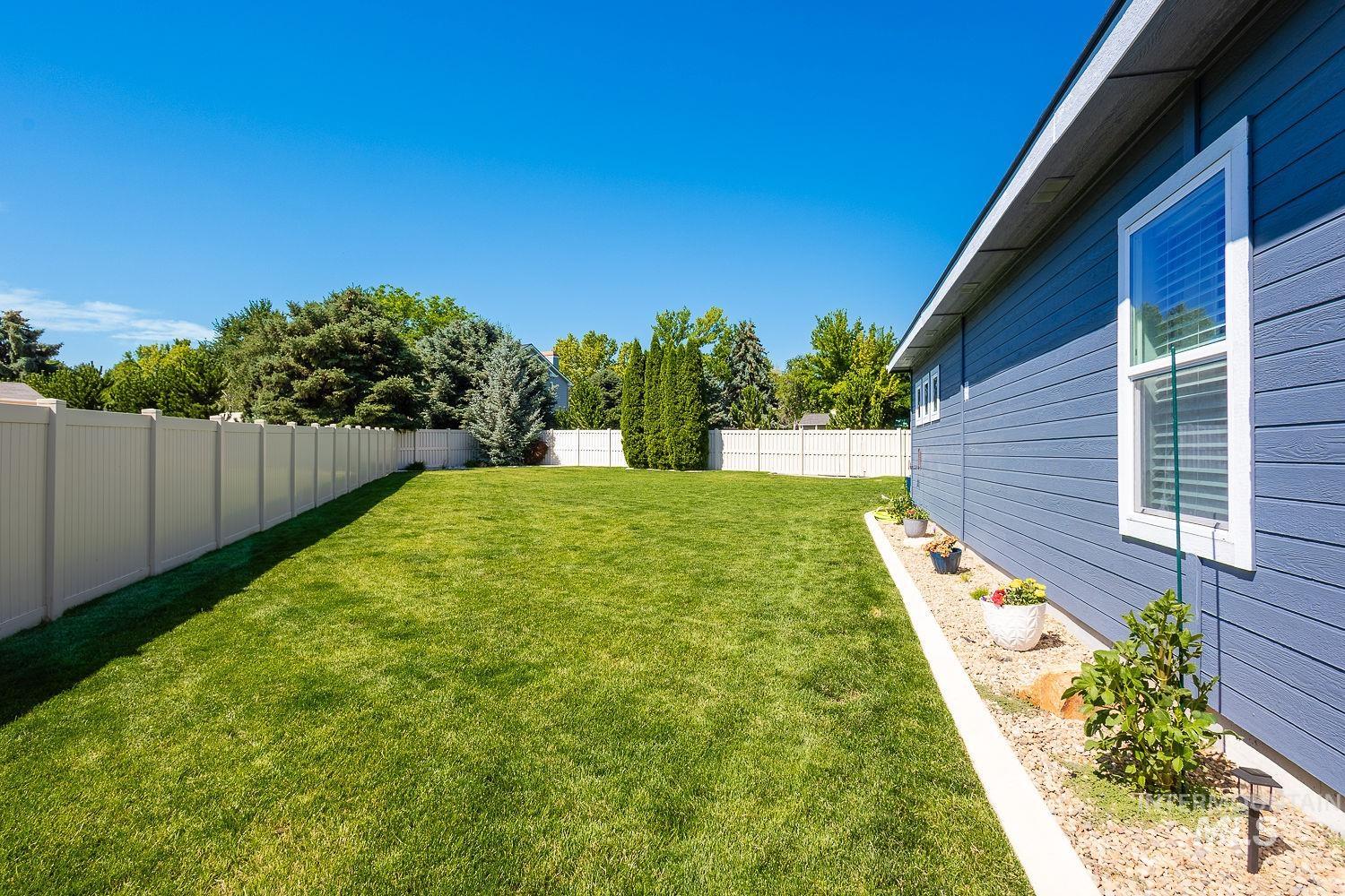 4513 S Dazzle Ave, Meridian, Idaho 83462, 3 Bedrooms, 2 Bathrooms, Residential For Sale, Price $520,000,MLS 98992738