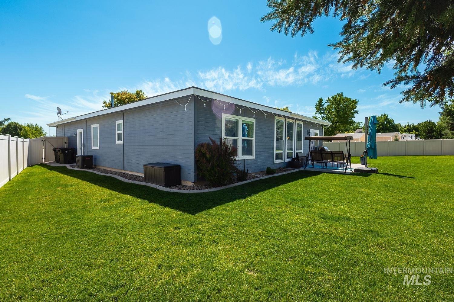 4513 S Dazzle Ave, Meridian, Idaho 83462, 3 Bedrooms, 2 Bathrooms, Residential For Sale, Price $520,000,MLS 98992738