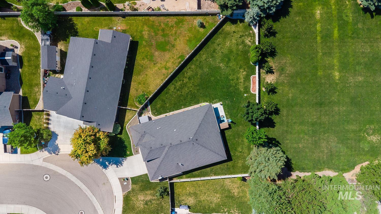 4513 S Dazzle Ave, Meridian, Idaho 83462, 3 Bedrooms, 2 Bathrooms, Residential For Sale, Price $520,000,MLS 98992738