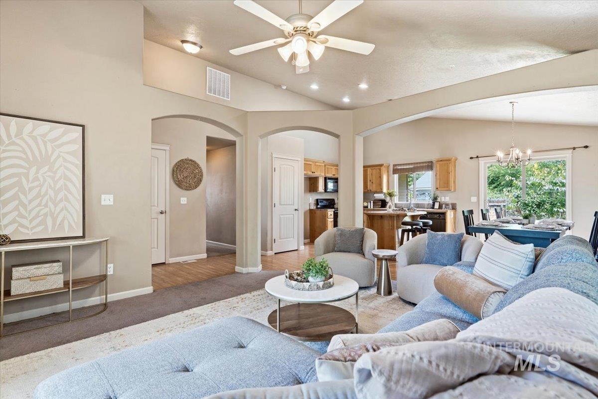 10110 W Holt, Boise, Idaho 83704, 3 Bedrooms, 2 Bathrooms, Residential For Sale, Price $420,000, 98992741