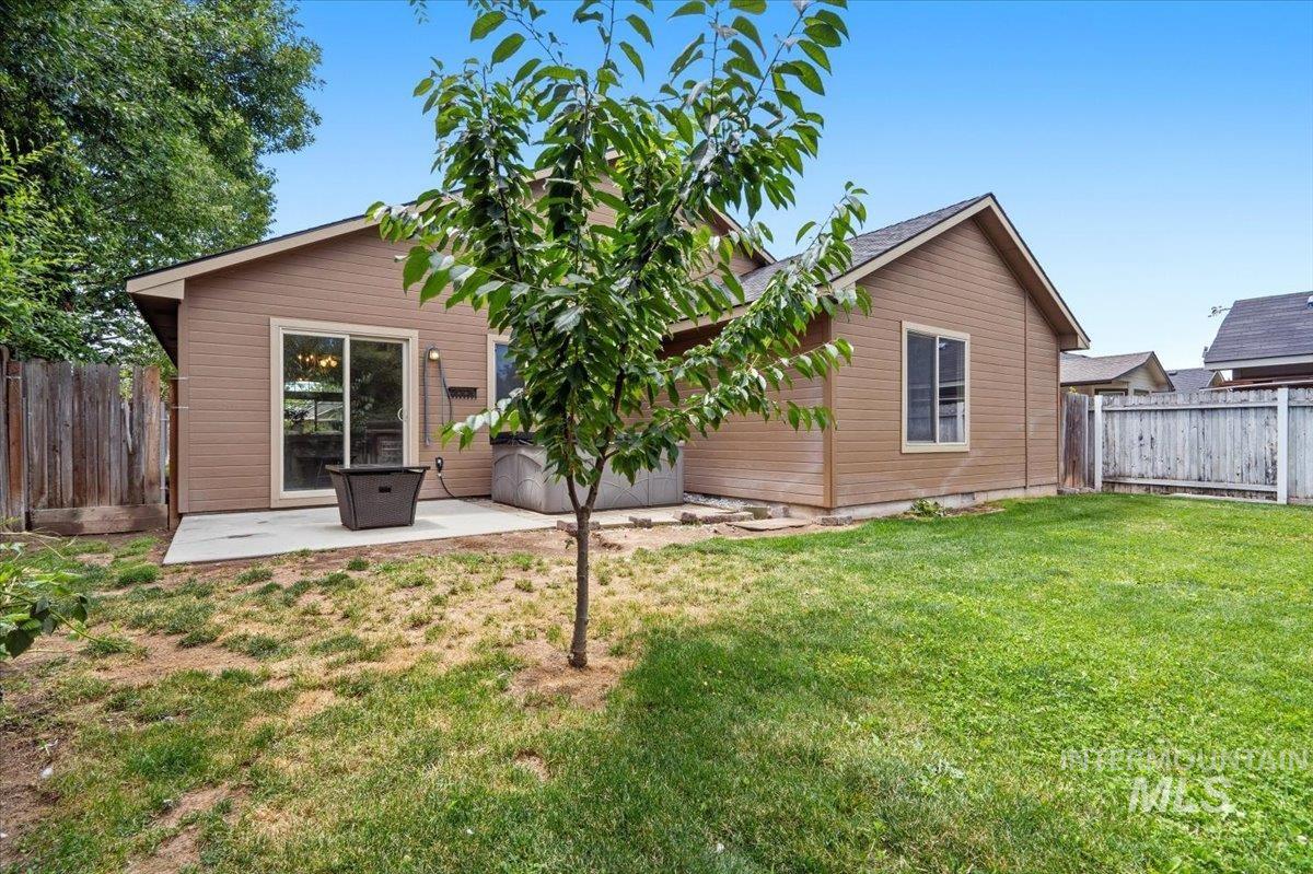 10110 W Holt, Boise, Idaho 83704, 3 Bedrooms, 2 Bathrooms, Residential For Sale, Price $420,000, 98992741
