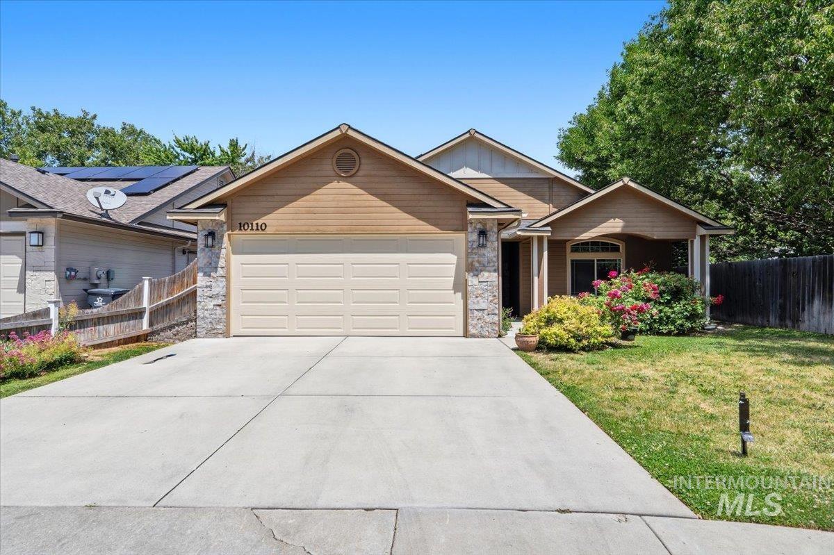 10110 W Holt, Boise, Idaho 83704, 3 Bedrooms, 2 Bathrooms, Residential For Sale, Price $420,000, 98992741