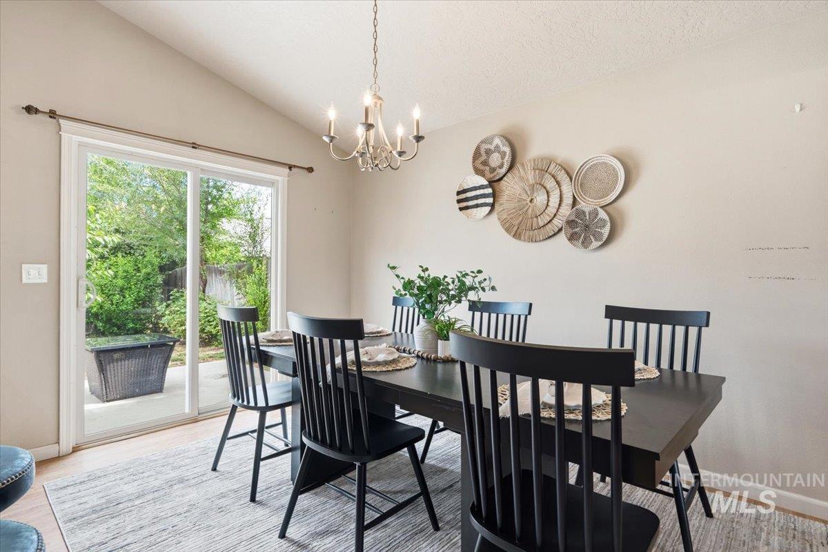 10110 W Holt, Boise, Idaho 83704, 3 Bedrooms, 2 Bathrooms, Residential For Sale, Price $420,000, 98992741