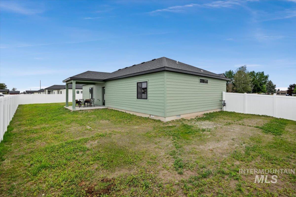 1201 Jade Dr, Rupert, Idaho 83350, 4 Bedrooms, 2 Bathrooms, Residential For Sale, Price $389,000, 98992748