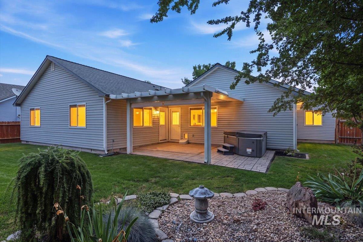 2075 N Springland Pl, Boise, Idaho 83713, 4 Bedrooms, 2.5 Bathrooms, Residential For Sale, Price $515,000, 98992749