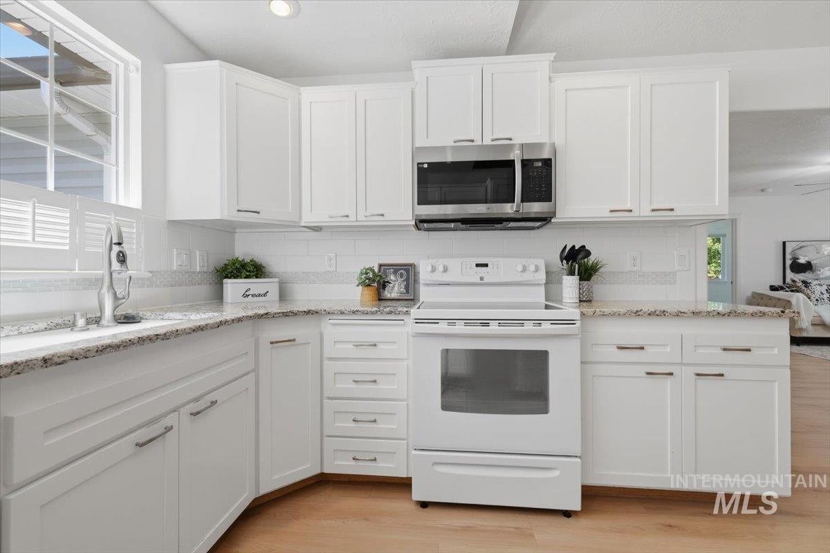 2075 N Springland Pl, Boise, Idaho 83713, 4 Bedrooms, 2.5 Bathrooms, Residential For Sale, Price $515,000, 98992749
