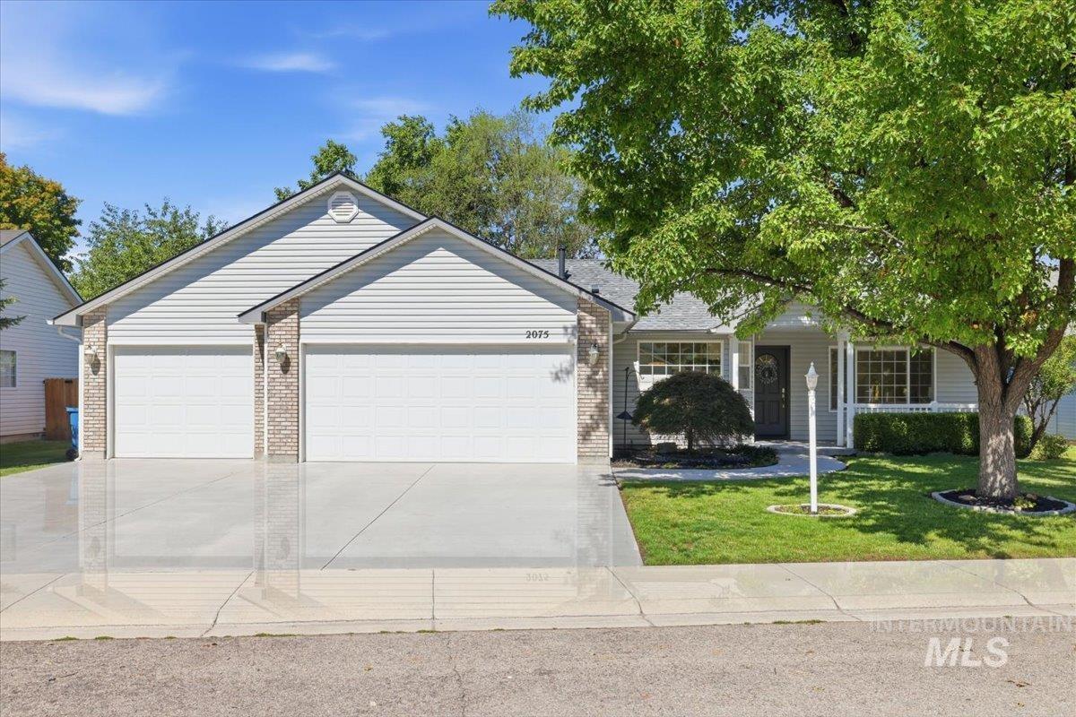 2075 N Springland Pl, Boise, Idaho 83713, 4 Bedrooms, 2.5 Bathrooms, Residential For Sale, Price $515,000, 98992749