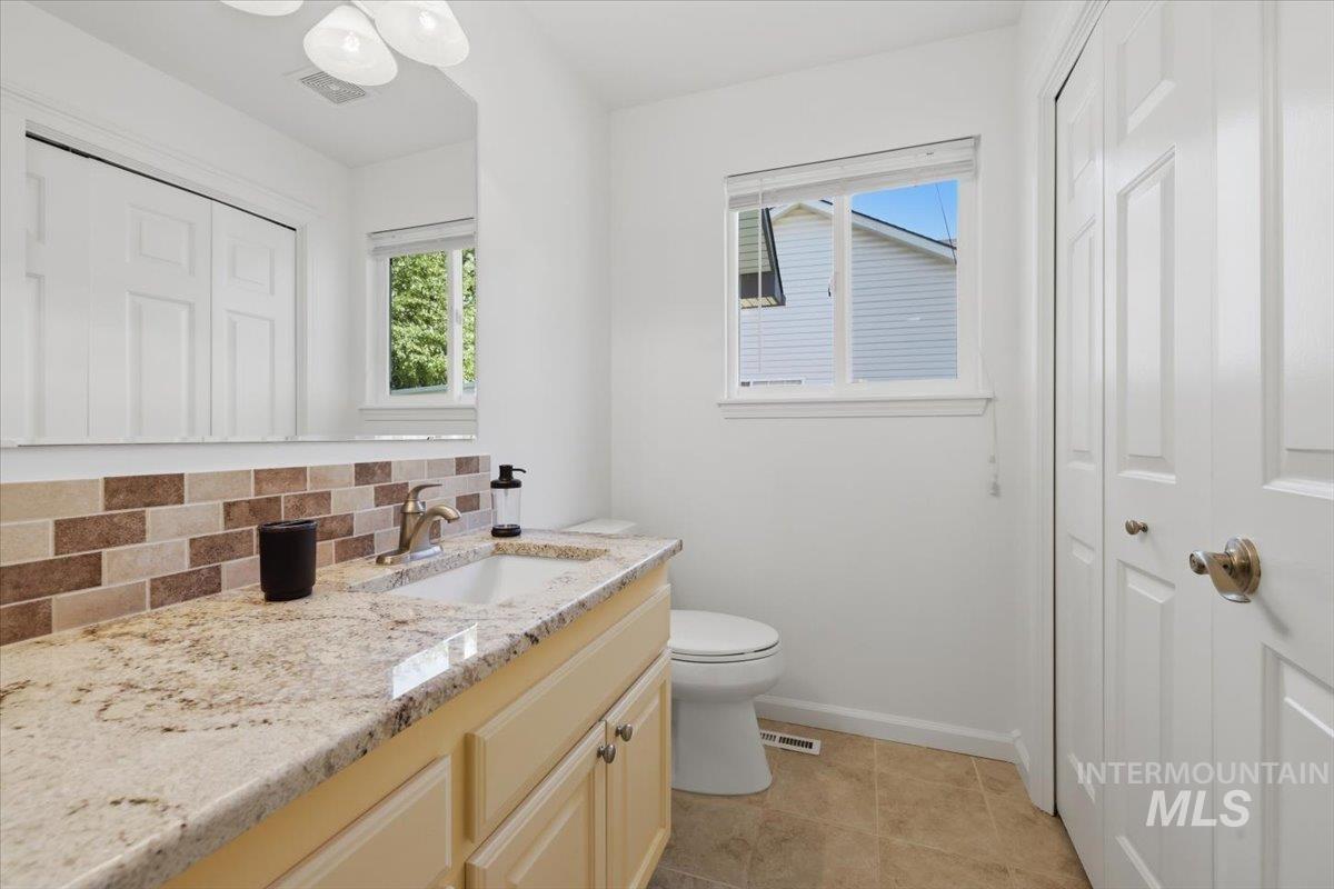 2075 N Springland Pl, Boise, Idaho 83713, 4 Bedrooms, 2.5 Bathrooms, Residential For Sale, Price $515,000, 98992749