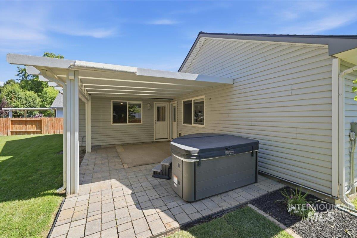 2075 N Springland Pl, Boise, Idaho 83713, 4 Bedrooms, 2.5 Bathrooms, Residential For Sale, Price $515,000, 98992749