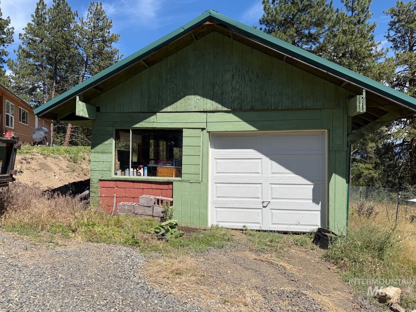 1224 Woodside Rd, Cascade, Idaho 83611, 3 Bedrooms, 2 Bathrooms, Residential For Sale, Price $499,000, 98992752