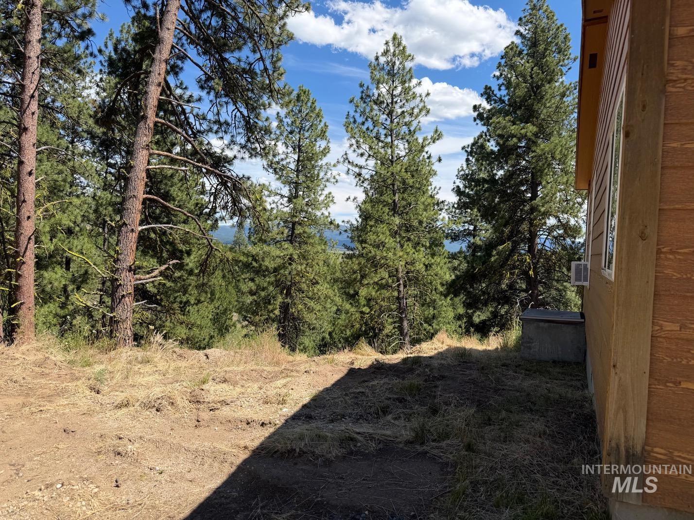 1224 Woodside Rd, Cascade, Idaho 83611, 3 Bedrooms, 2 Bathrooms, Residential For Sale, Price $499,000, 98992752