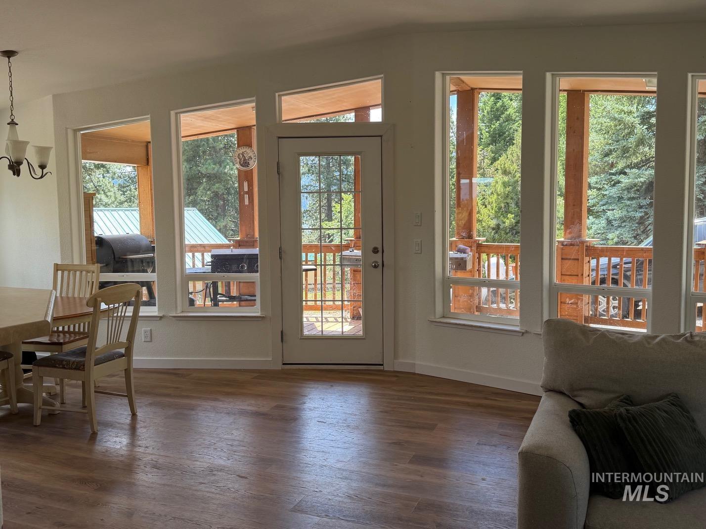 1224 Woodside Rd, Cascade, Idaho 83611, 3 Bedrooms, 2 Bathrooms, Residential For Sale, Price $499,000, 98992752
