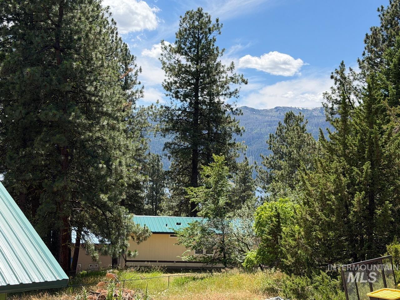 1224 Woodside Rd, Cascade, Idaho 83611, 3 Bedrooms, 2 Bathrooms, Residential For Sale, Price $499,000, 98992752