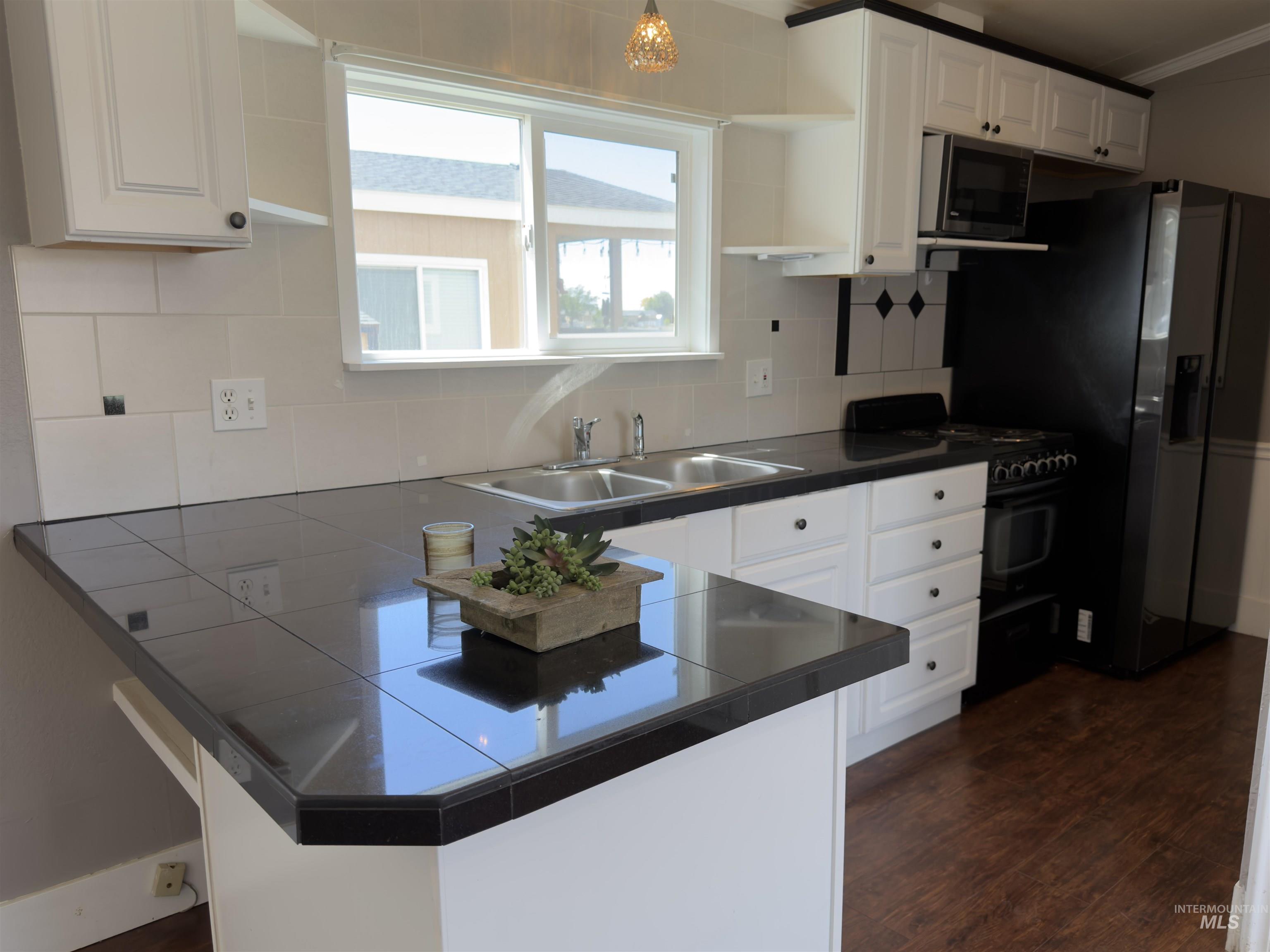 2372 Blue Sage Lane #87, Boise, Idaho 83716, 3 Bedrooms, 2 Bathrooms, Residential For Sale, Price $119,900,MLS 98992753