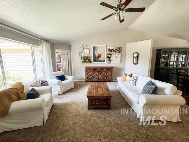 808 O'Leary Way, Twin Falls, Idaho 83301, 4 Bedrooms, 2 Bathrooms, Residential For Sale, Price $490,000,MLS 98992754
