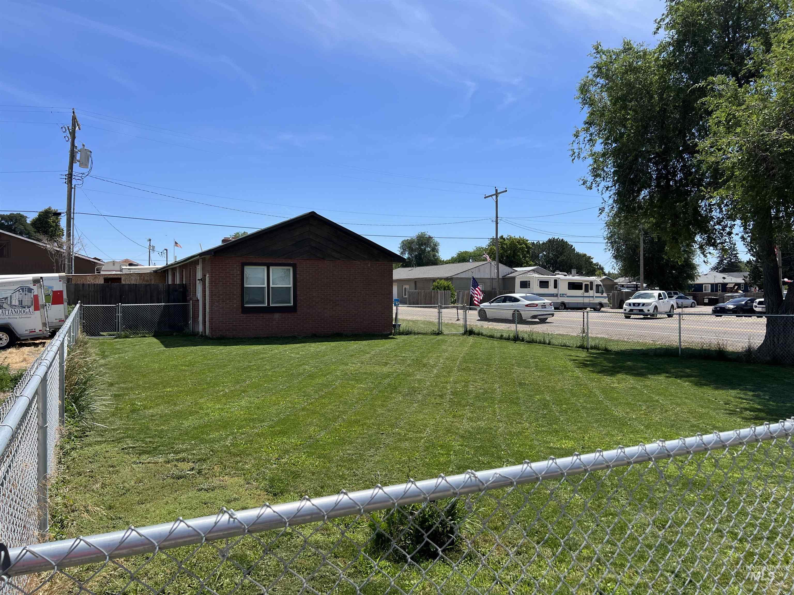202 3rd St, Melba, Idaho 83641, 5 Rooms, Business/Commercial For Sale, Price $329,000, 98992756