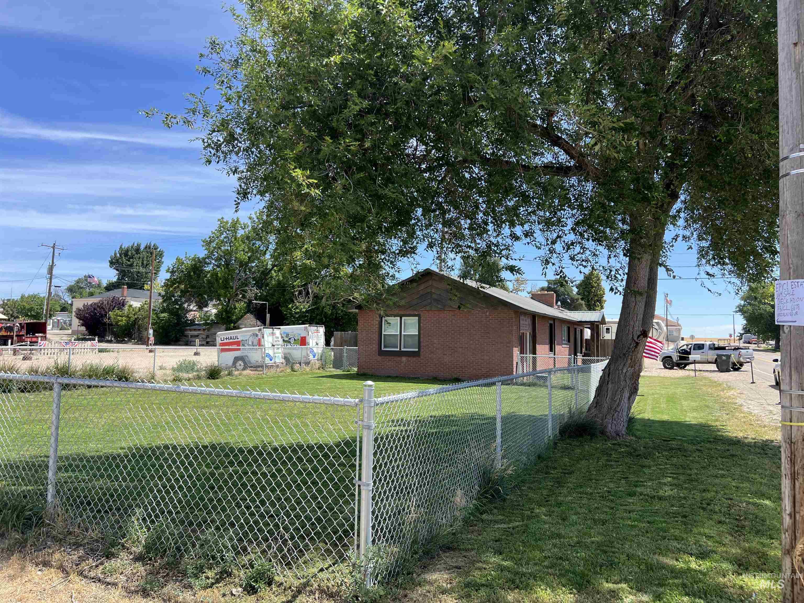 202 3rd St, Melba, Idaho 83641, 5 Rooms, Business/Commercial For Sale, Price $329,000, 98992756