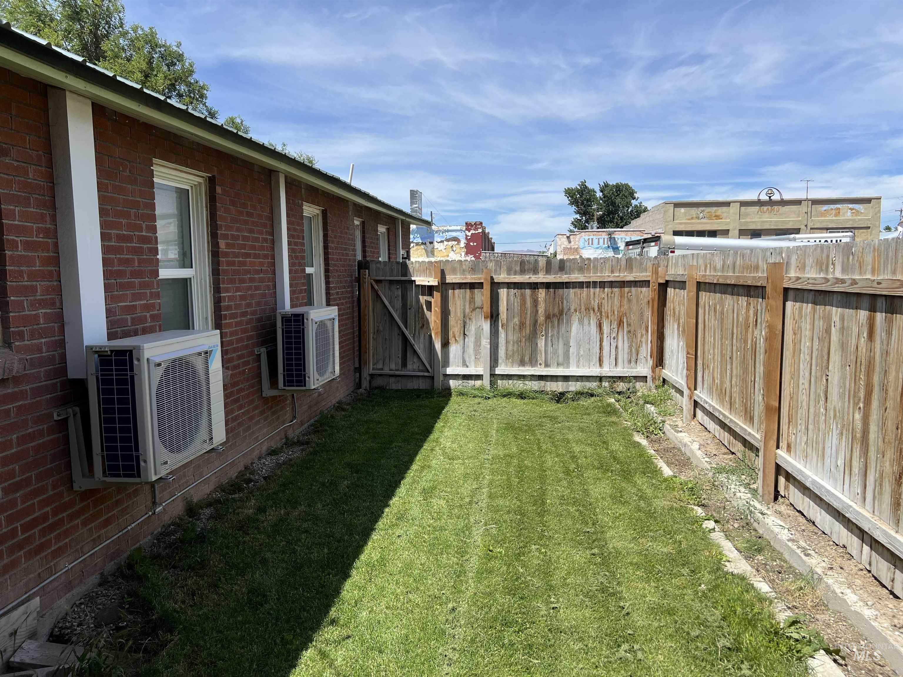 202 3rd St, Melba, Idaho 83641, 5 Rooms, Business/Commercial For Sale, Price $329,000, 98992756