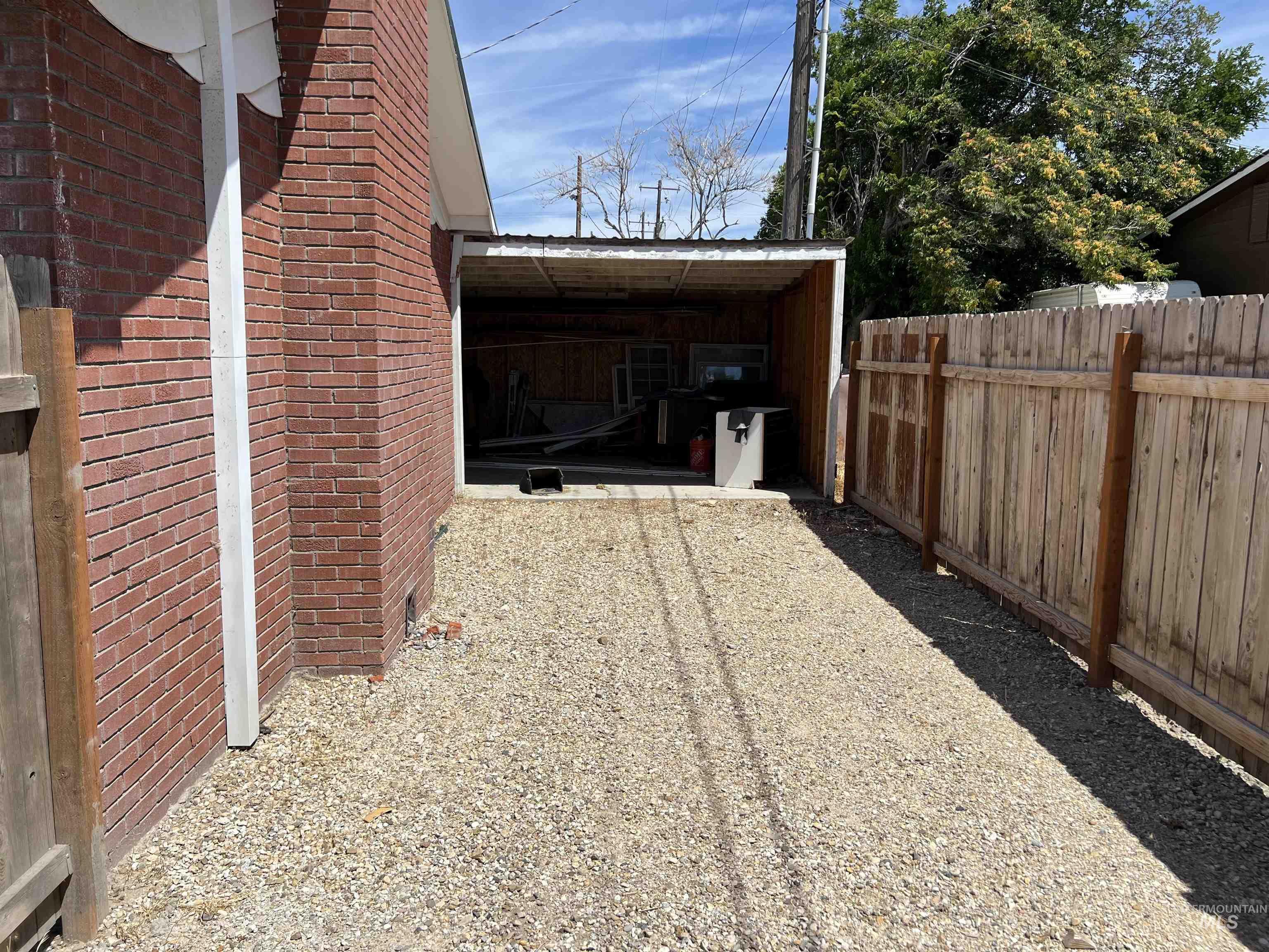 202 3rd St, Melba, Idaho 83641, 5 Rooms, Business/Commercial For Sale, Price $329,000, 98992756