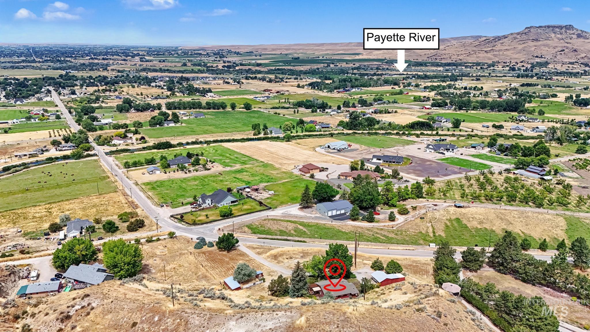 4311 Frozen Dog Rd, Emmett, Idaho 83617, 3 Bedrooms, 2 Bathrooms, Residential For Sale, Price $499,999,MLS 98992760
