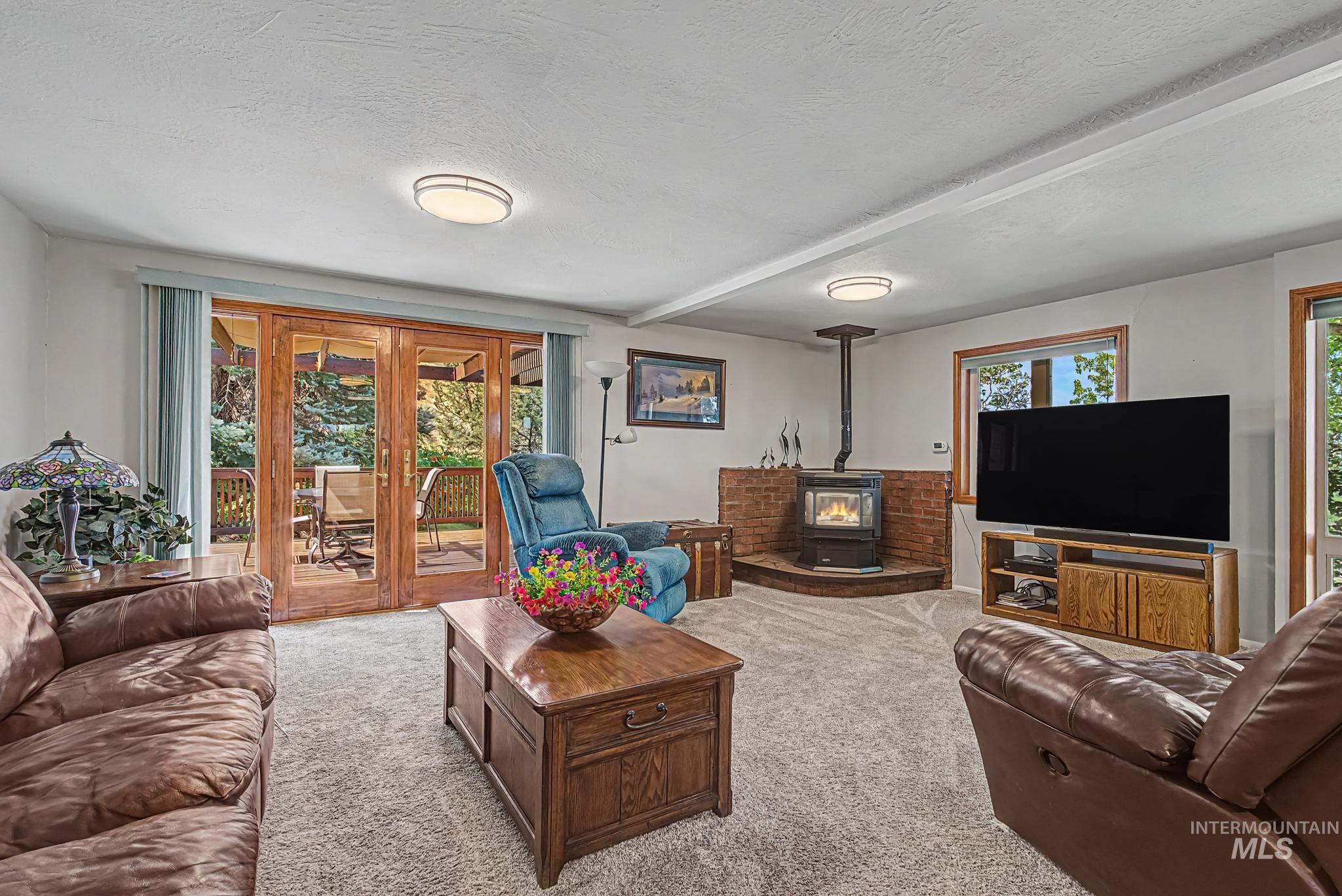 4311 Frozen Dog Rd, Emmett, Idaho 83617, 3 Bedrooms, 2 Bathrooms, Residential For Sale, Price $499,999,MLS 98992760