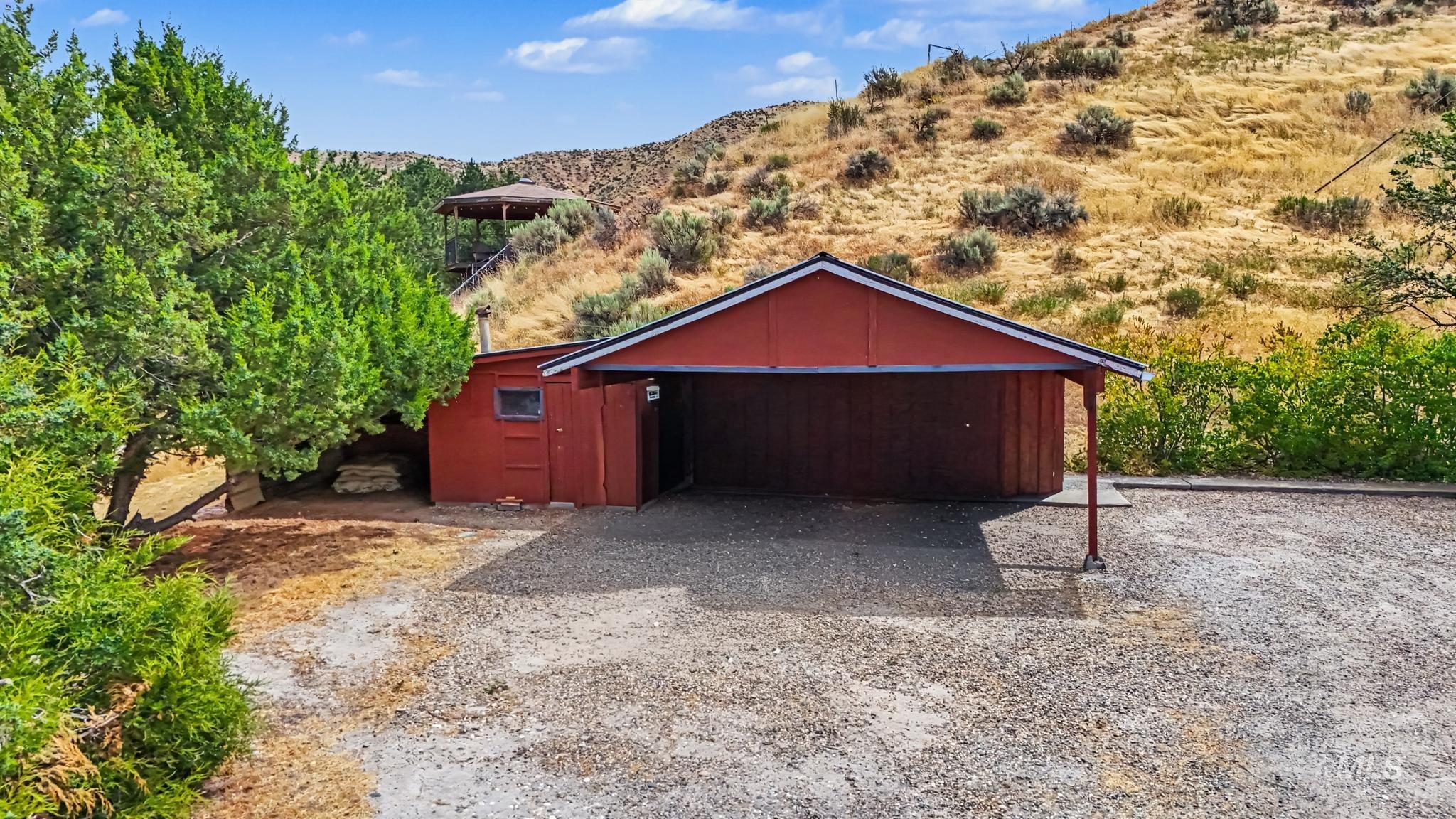 4311 Frozen Dog Rd, Emmett, Idaho 83617, 3 Bedrooms, 2 Bathrooms, Residential For Sale, Price $499,999,MLS 98992760