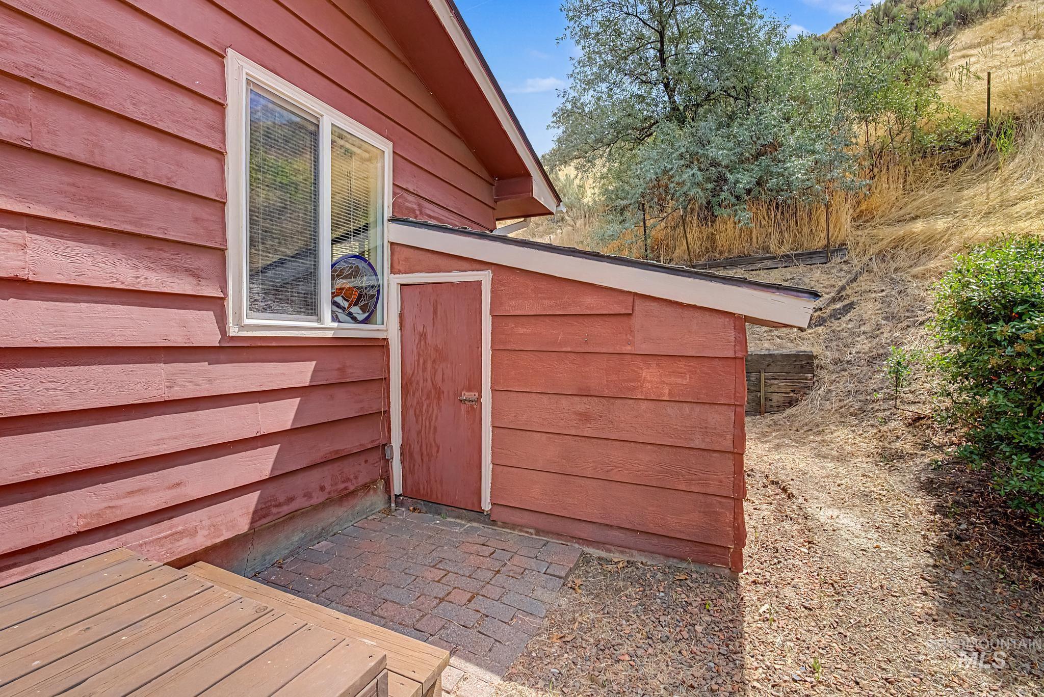 4311 Frozen Dog Rd, Emmett, Idaho 83617, 3 Bedrooms, 2 Bathrooms, Residential For Sale, Price $499,999,MLS 98992760