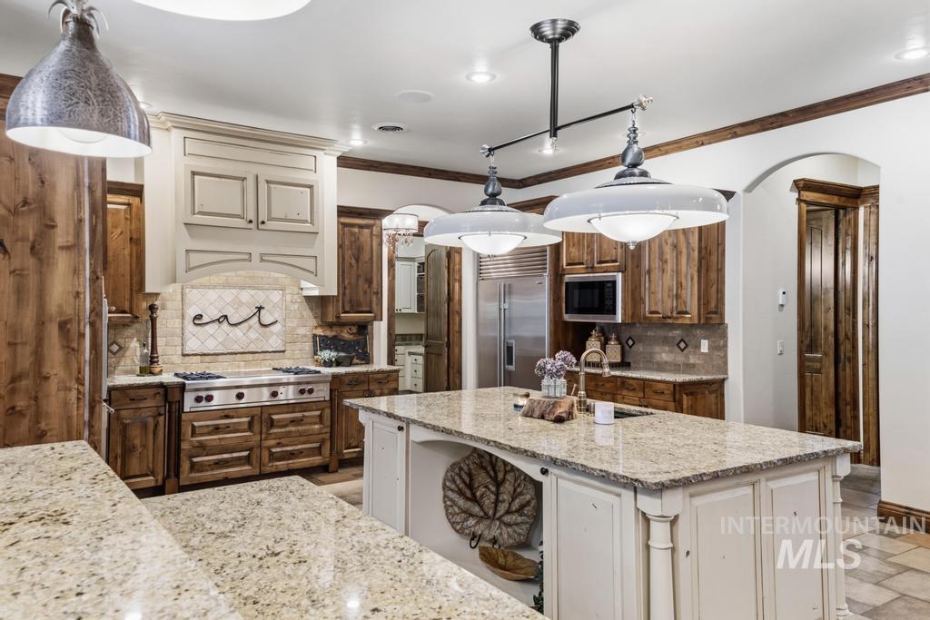 532 N White Sage Way, Eagle, Idaho 83616, 5 Bedrooms, 4.5 Bathrooms, Residential For Sale, Price $2,395,000, 98992761