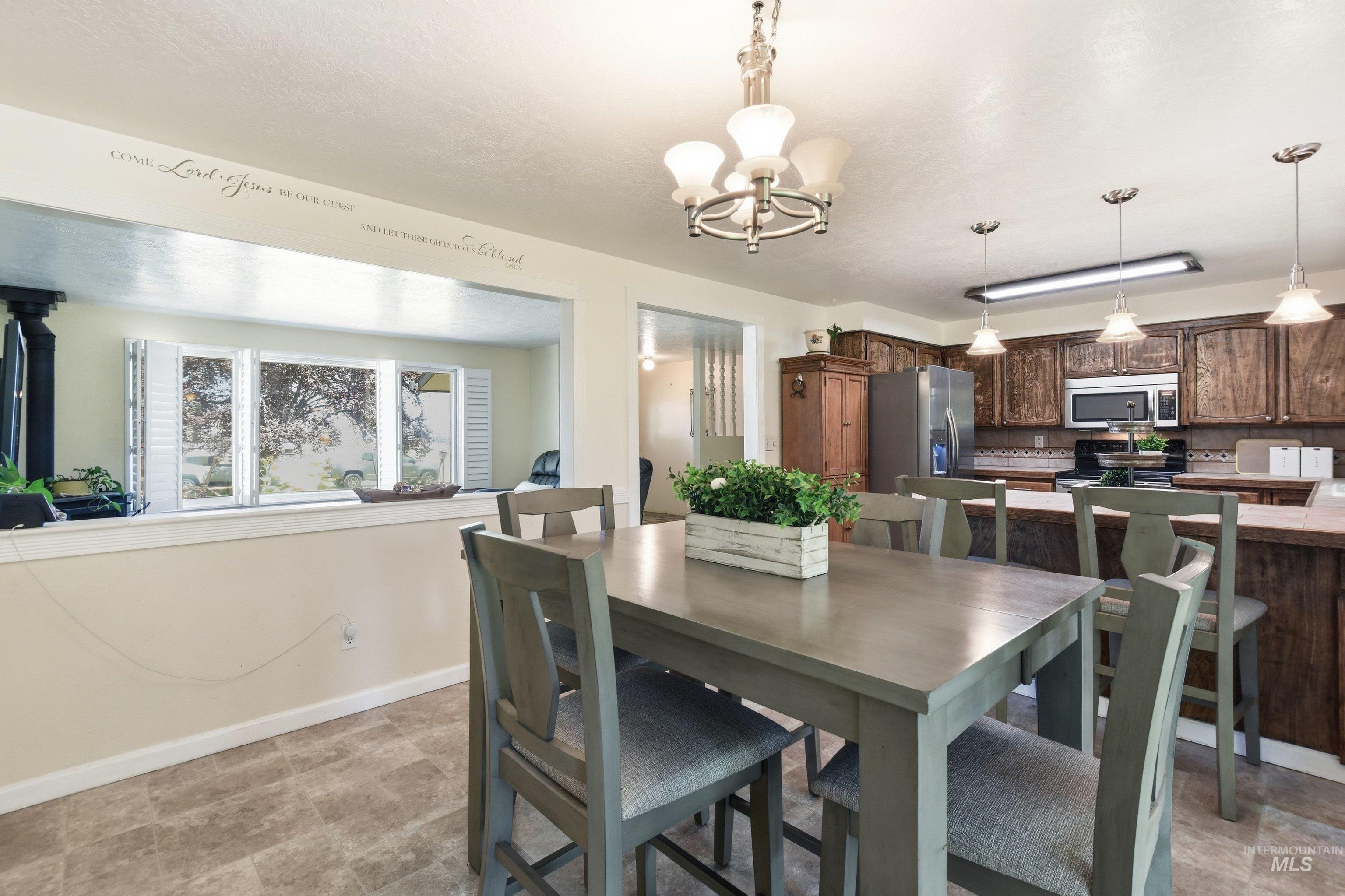 15095 David St, Caldwell, Idaho 83607, 4 Bedrooms, 3 Bathrooms, Residential For Sale, Price $524,900,MLS 98992762