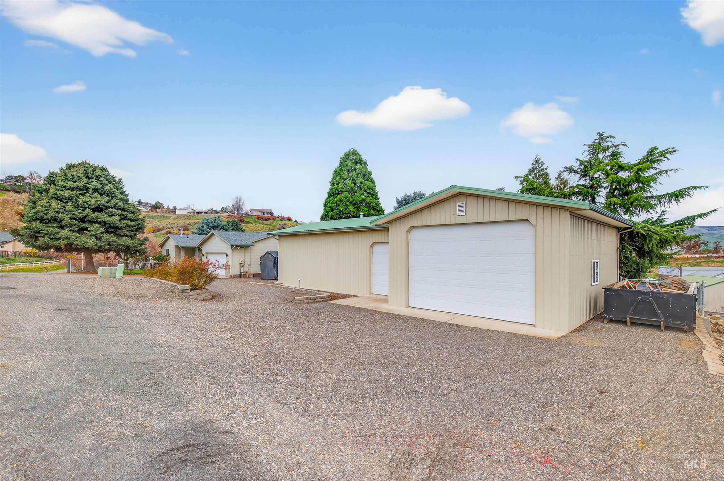 1373 Toby lane, Clarkston, Washington 99403, 3 Bedrooms, 2 Bathrooms, Residential For Sale, Price $479,000,MLS 98992763