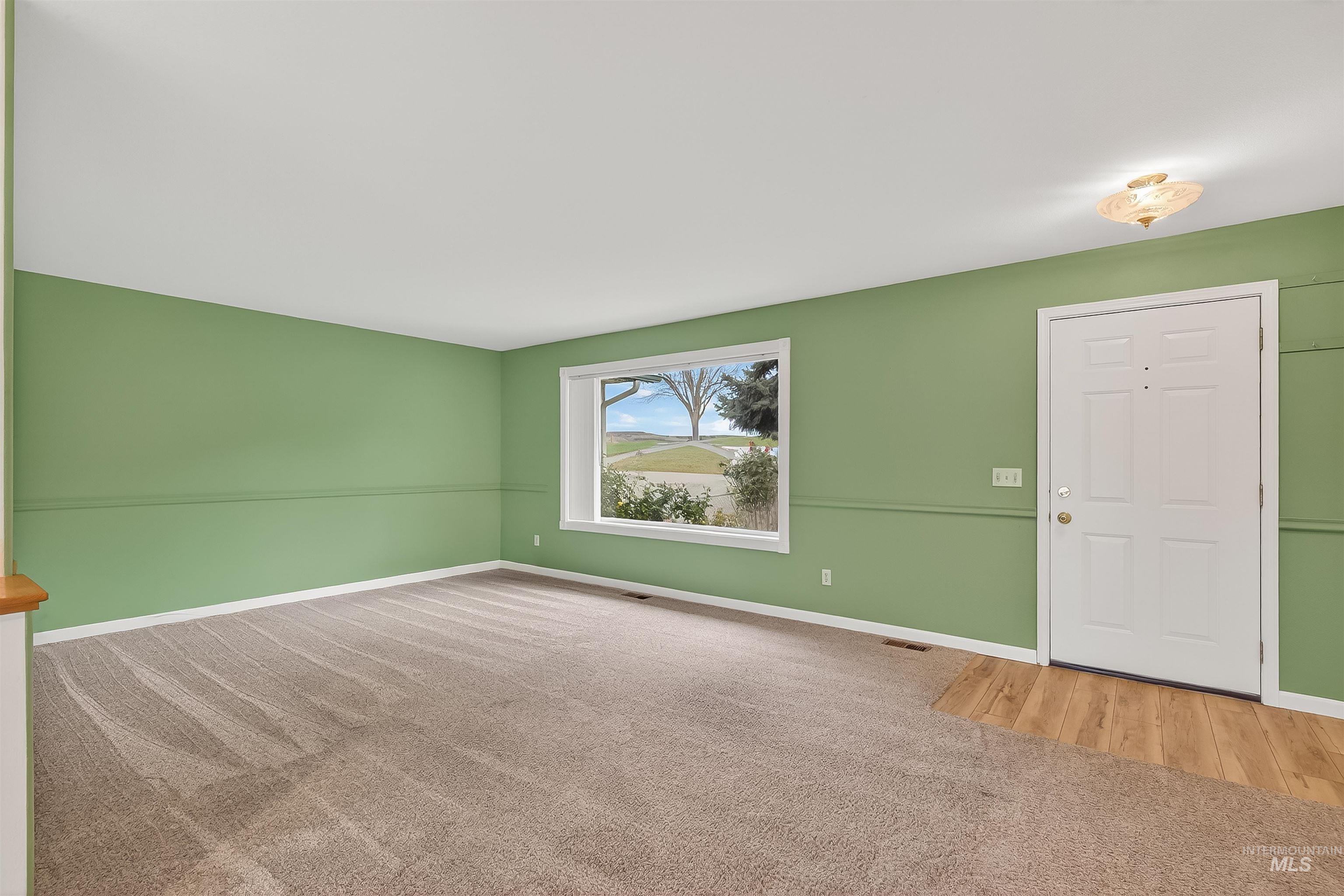 1373 Toby lane, Clarkston, Washington 99403, 3 Bedrooms, 2 Bathrooms, Residential For Sale, Price $479,000,MLS 98992763