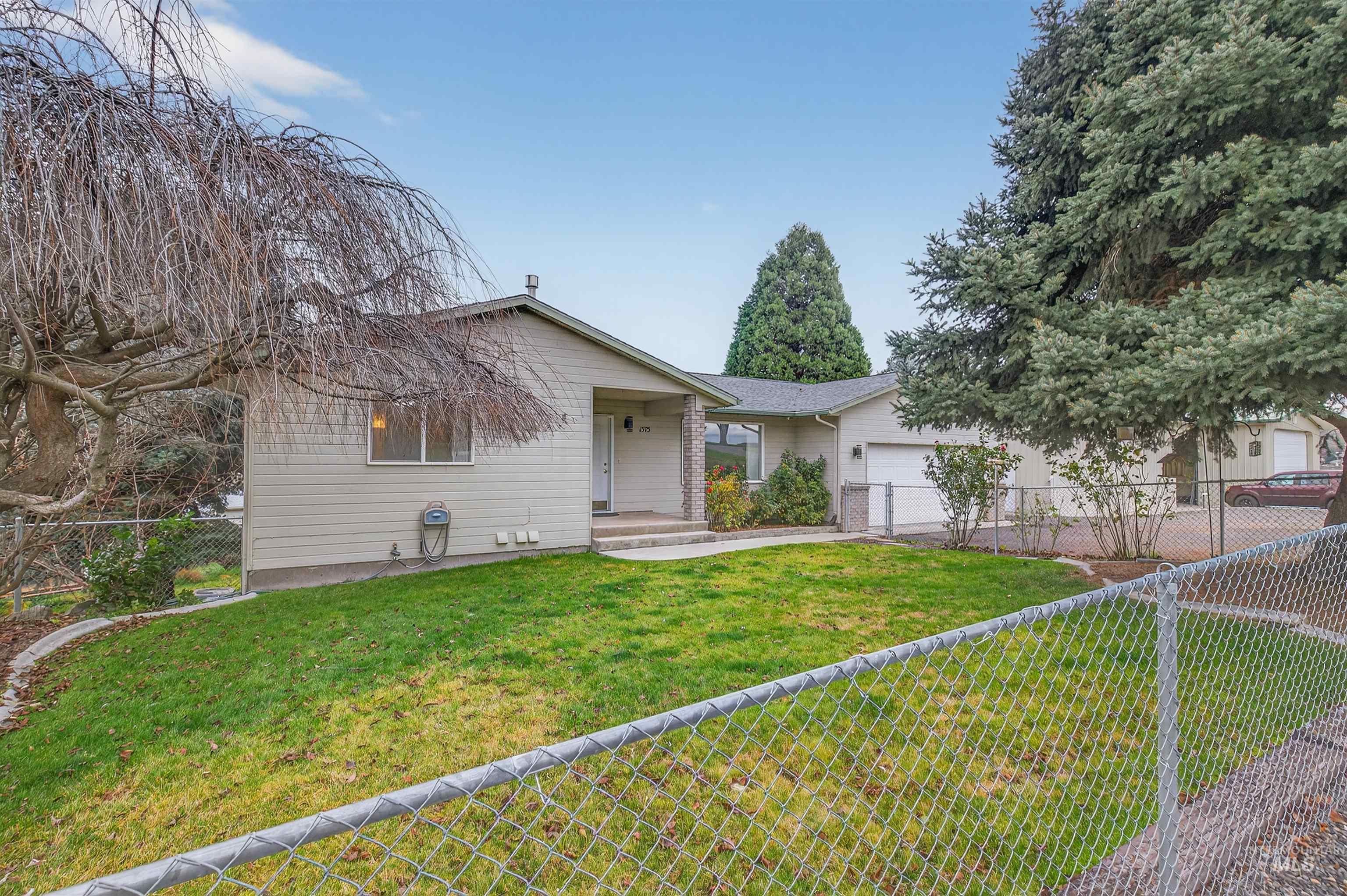 1373 Toby lane, Clarkston, Washington 99403, 3 Bedrooms, 2 Bathrooms, Residential For Sale, Price $479,000,MLS 98992763