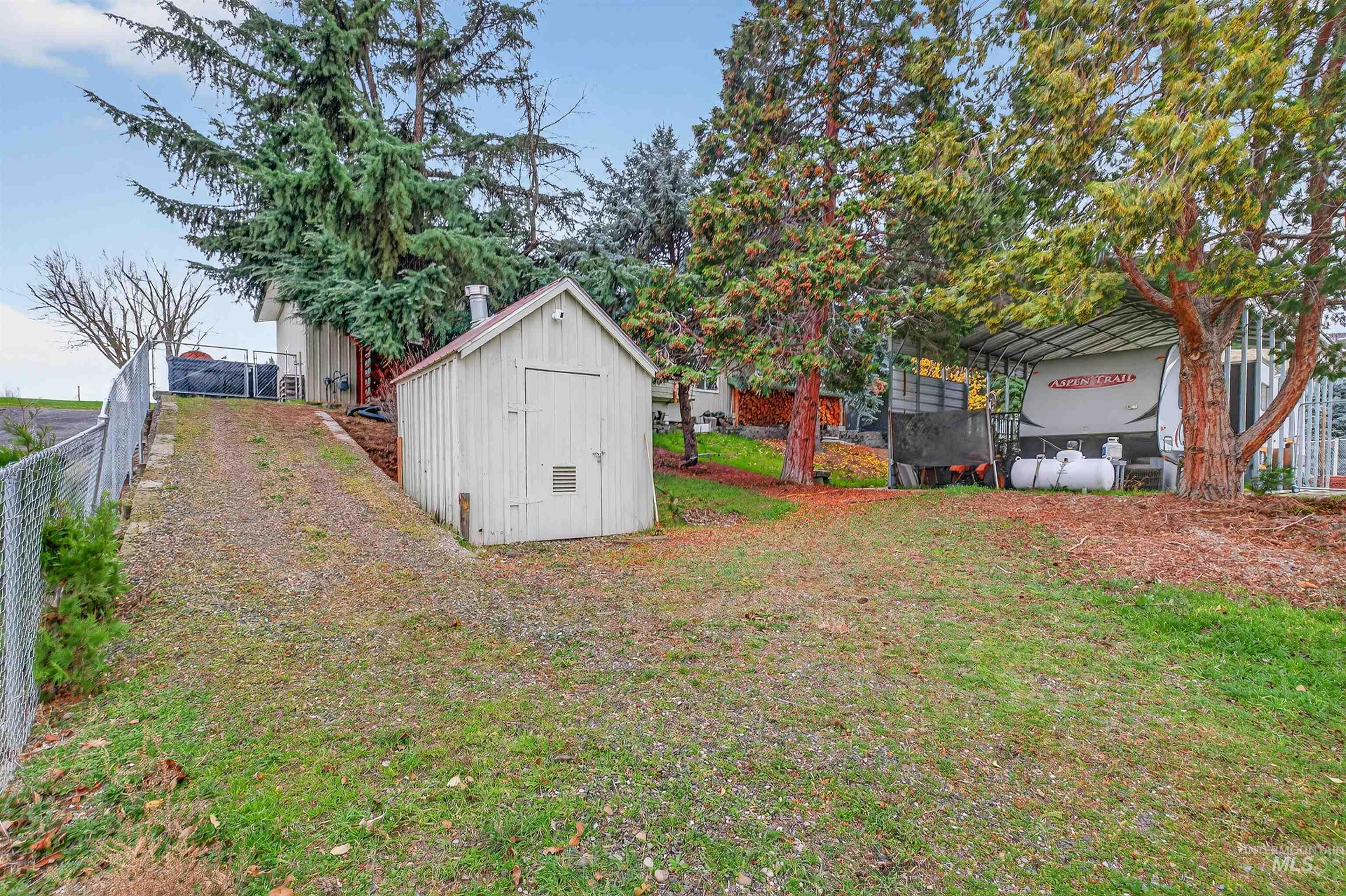 1373 Toby lane, Clarkston, Washington 99403, 3 Bedrooms, 2 Bathrooms, Residential For Sale, Price $479,000,MLS 98992763