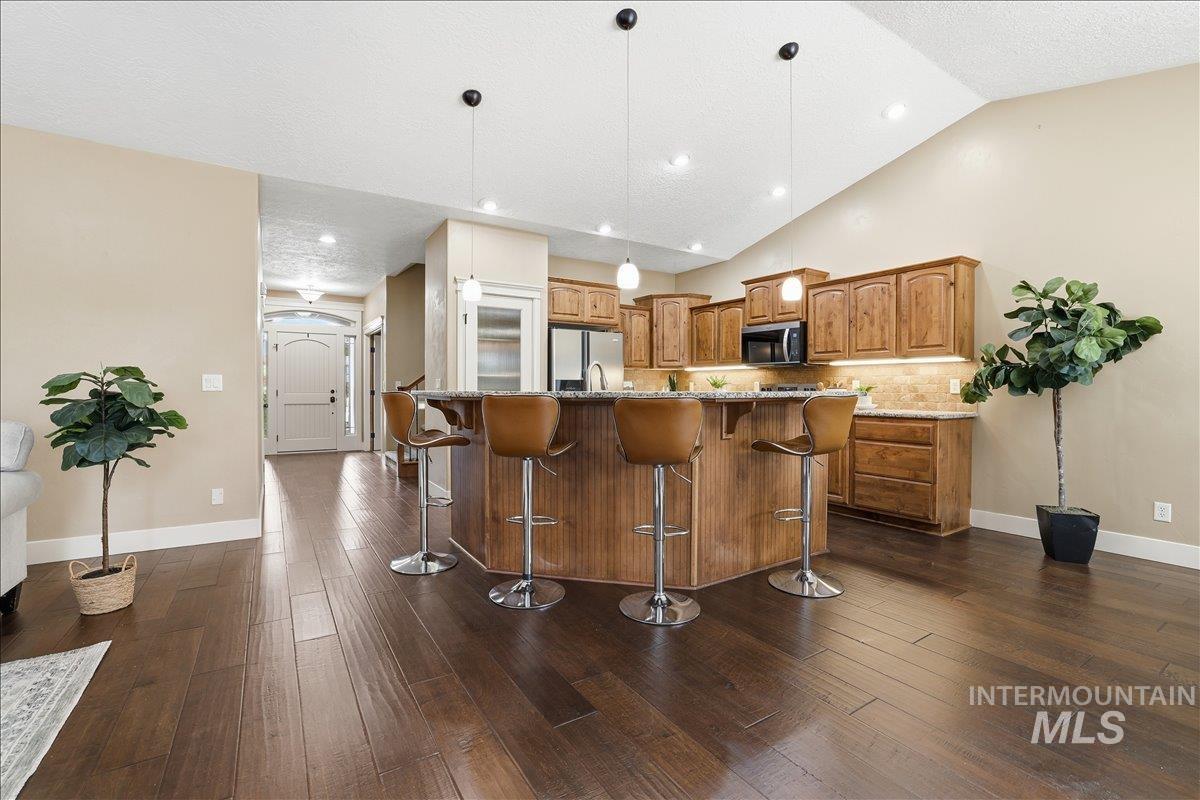 11739 W Creekrapids Dr, Star, Idaho 83669, 4 Bedrooms, 3 Bathrooms, Residential For Sale, Price $689,000,MLS 98992764