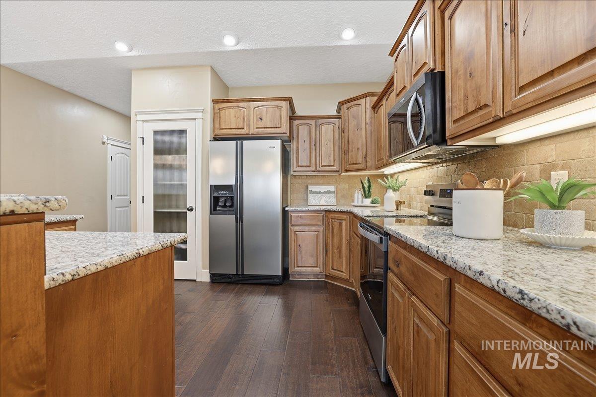 11739 W Creekrapids Dr, Star, Idaho 83669, 4 Bedrooms, 3 Bathrooms, Residential For Sale, Price $689,000,MLS 98992764